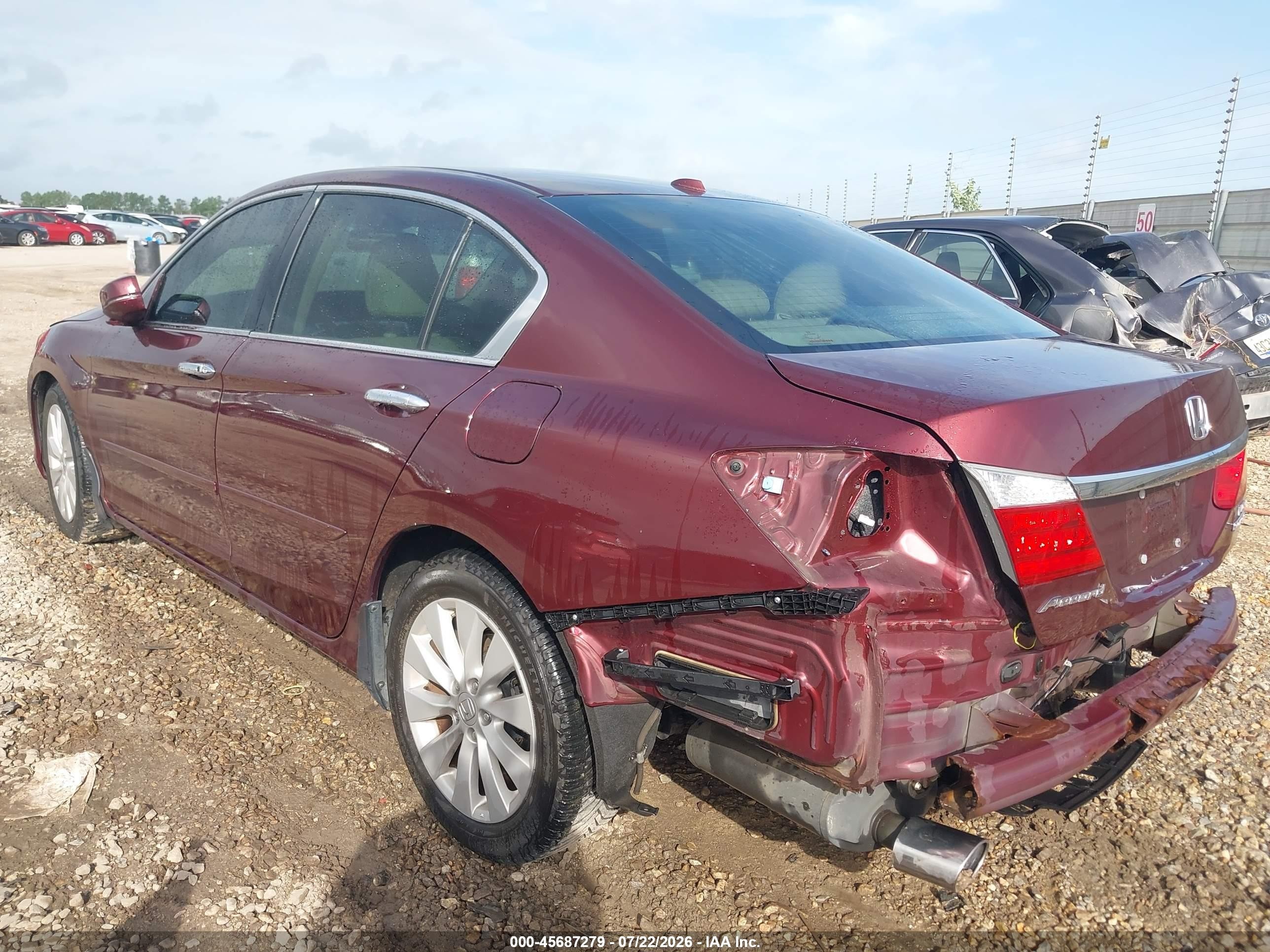 2013 Honda Accord Touring Burgundy vin: 1HGCR3F93DA047454