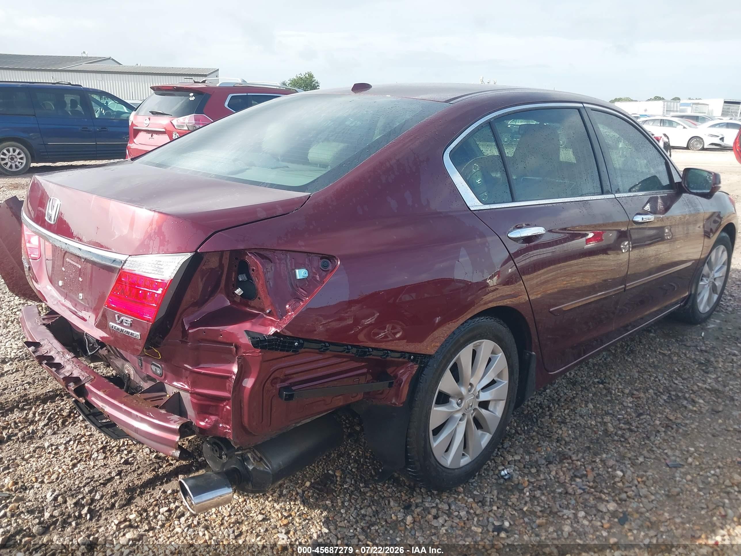 2013 Honda Accord Touring Burgundy vin: 1HGCR3F93DA047454