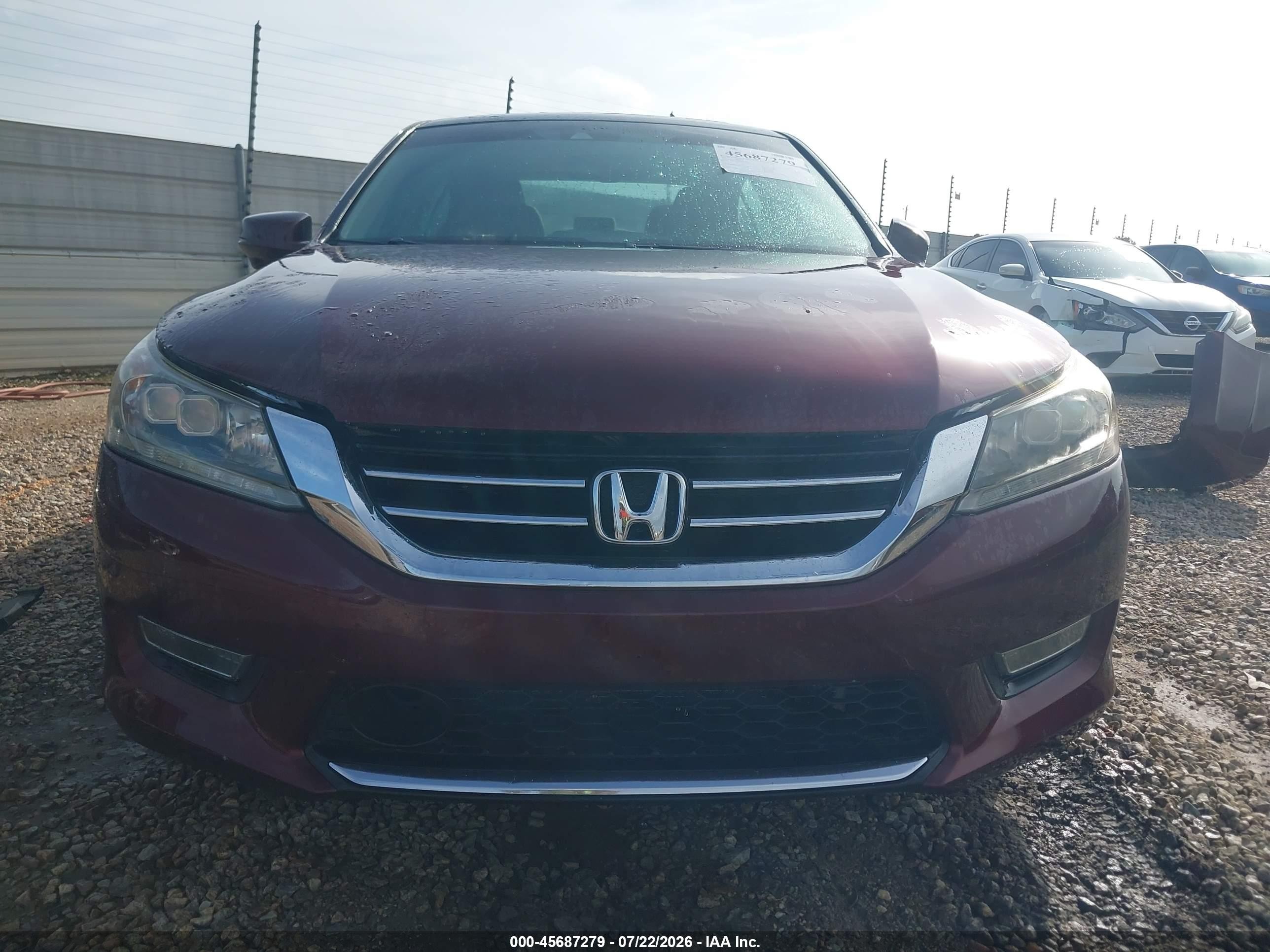 2013 Honda Accord Touring Burgundy vin: 1HGCR3F93DA047454