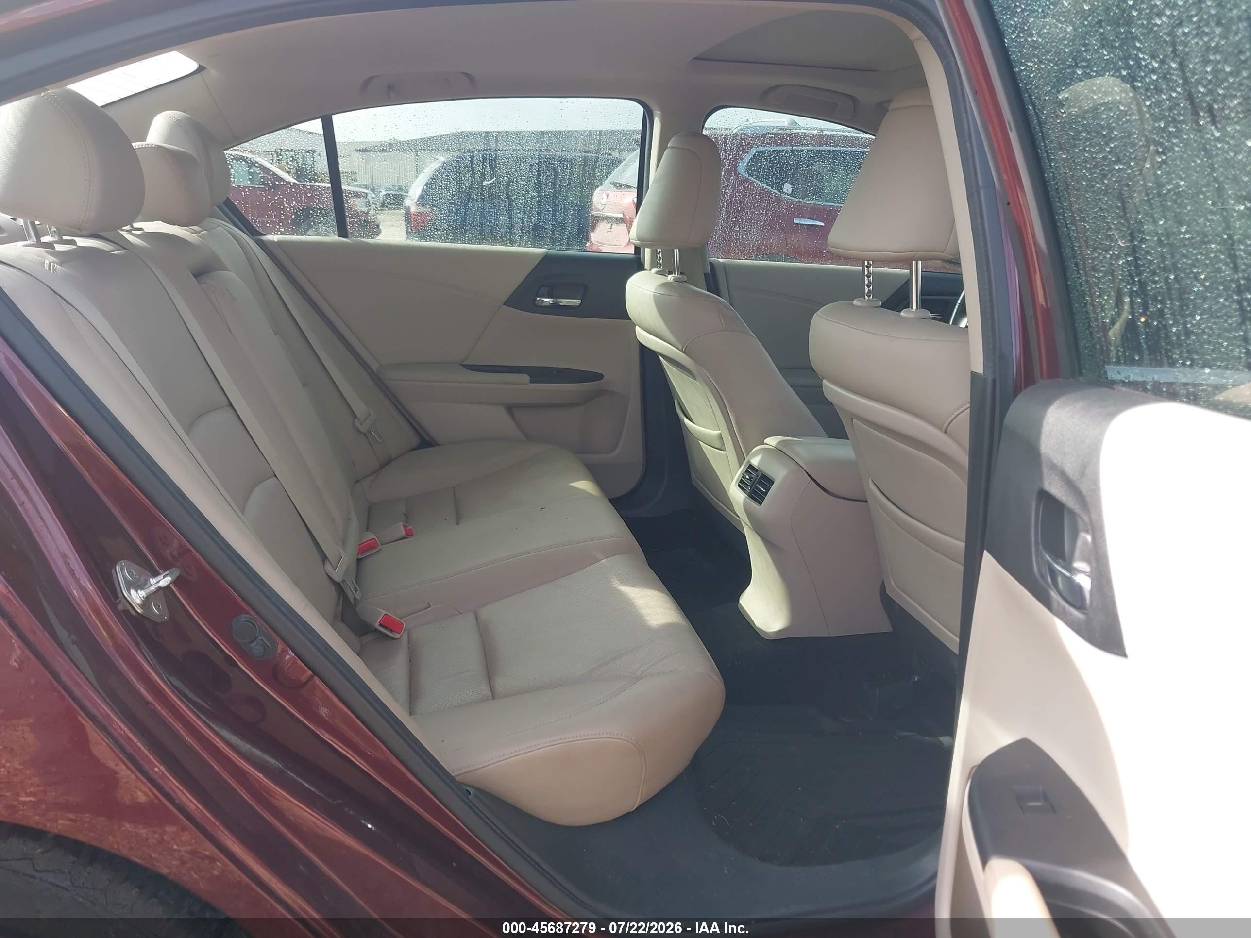 2013 Honda Accord Touring Burgundy vin: 1HGCR3F93DA047454
