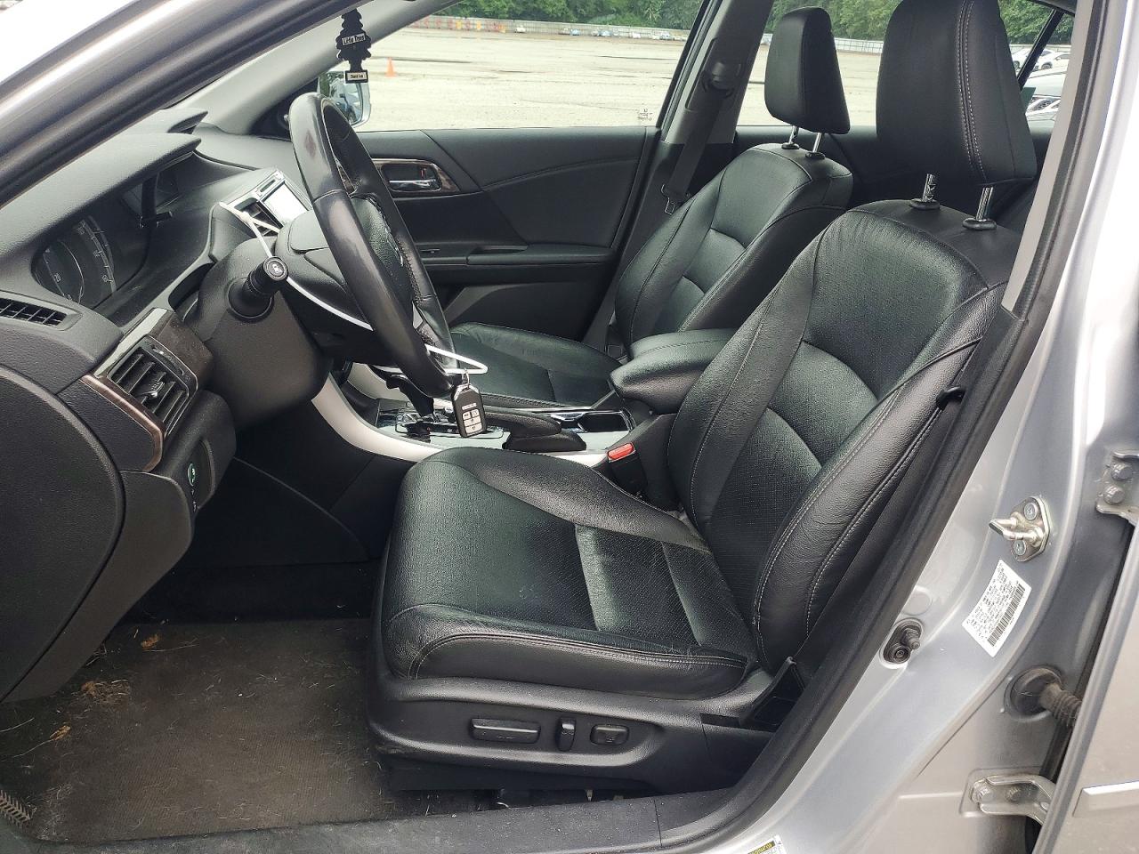 2017 Honda Accord Touring Серебряный vin: 1HGCR3F93HA039571
