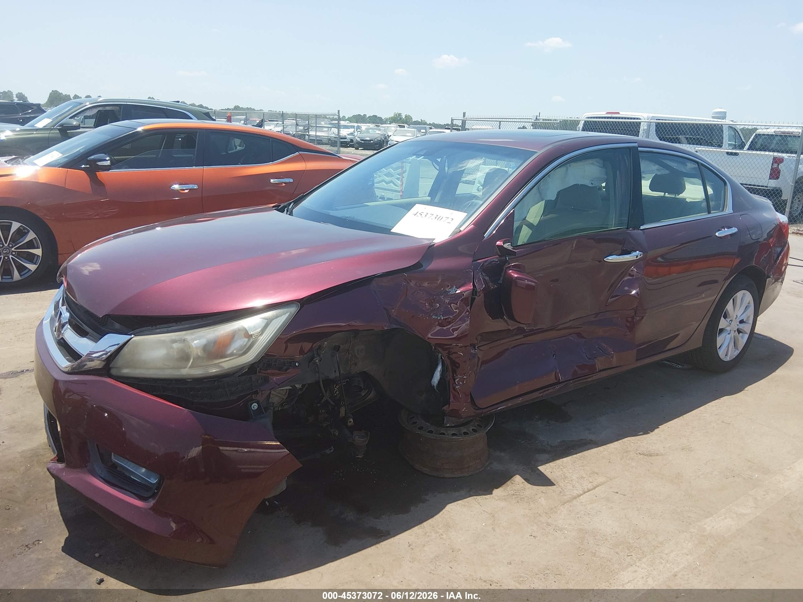 2013 Honda Accord Touring Maroon vin: 1HGCR3F94DA022949