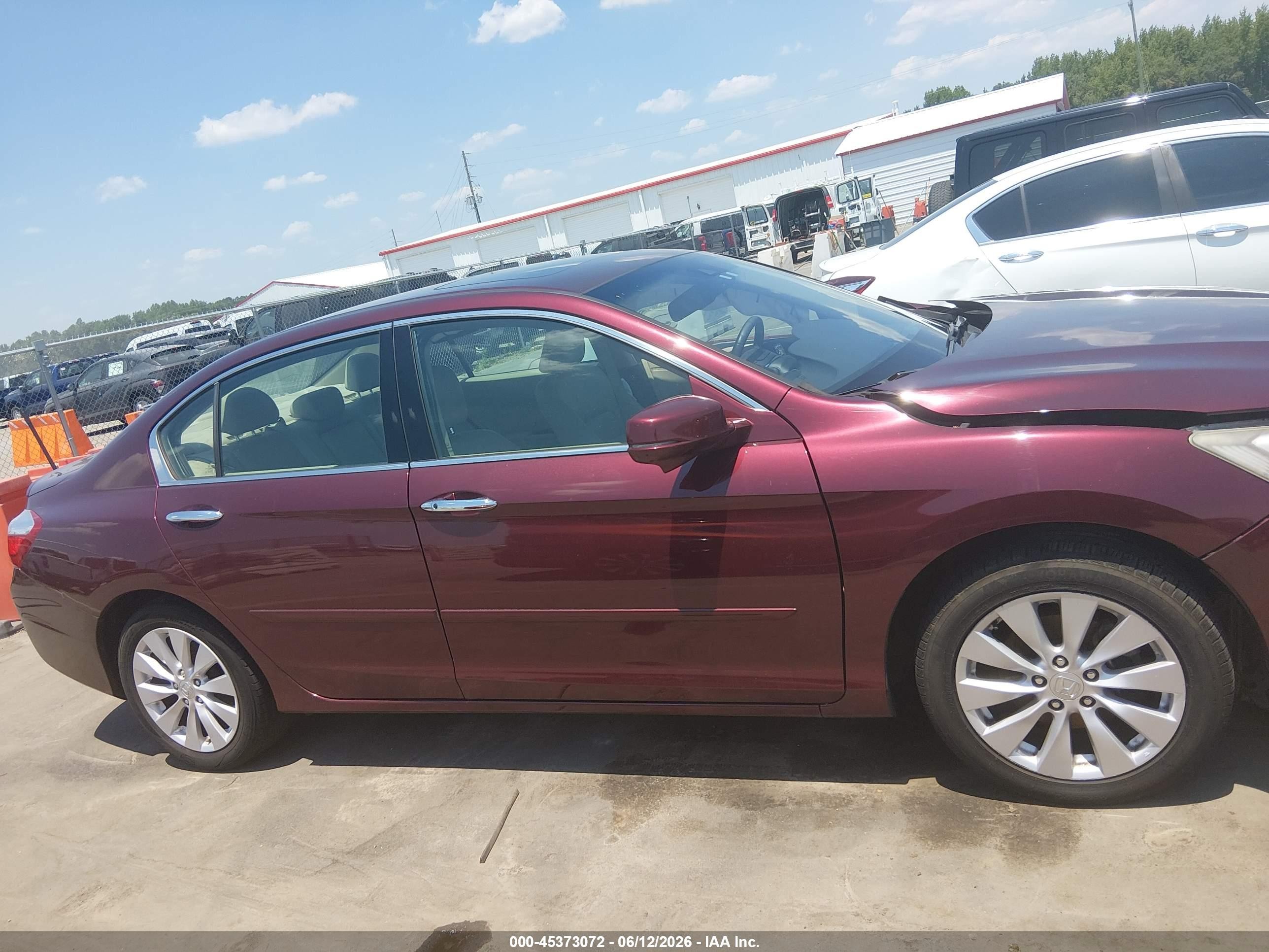 2013 Honda Accord Touring Maroon vin: 1HGCR3F94DA022949