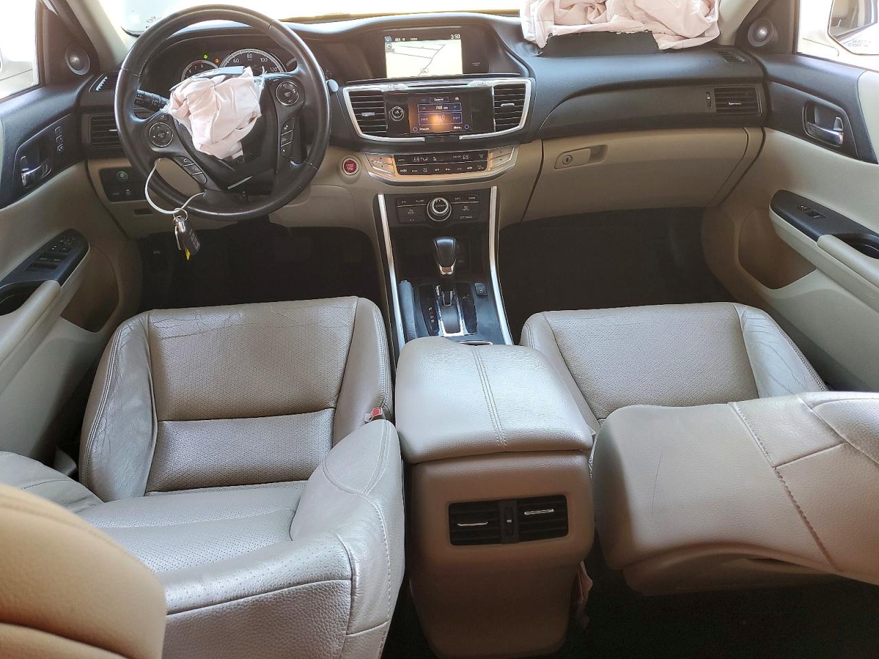 2014 Honda Accord Touring White vin: 1HGCR3F94EA036626