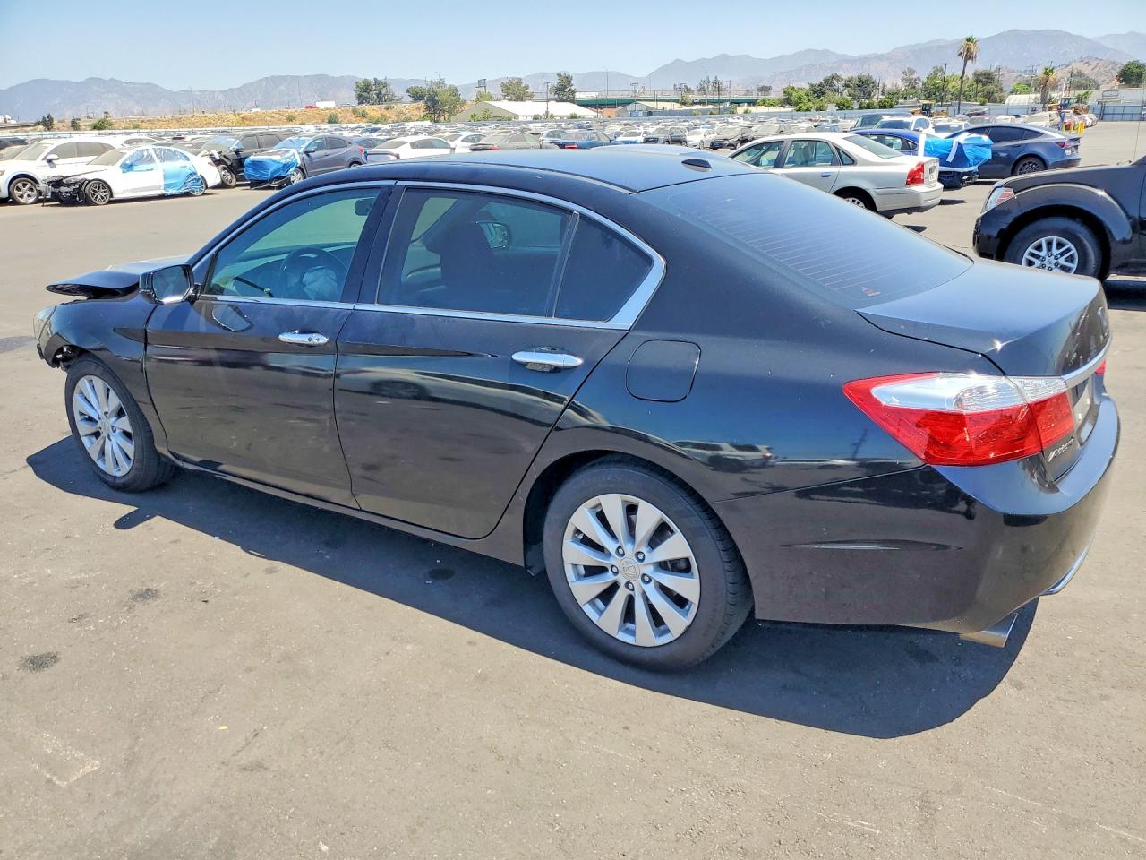 2015 Honda Accord Touring Черный vin: 1HGCR3F94FA003837