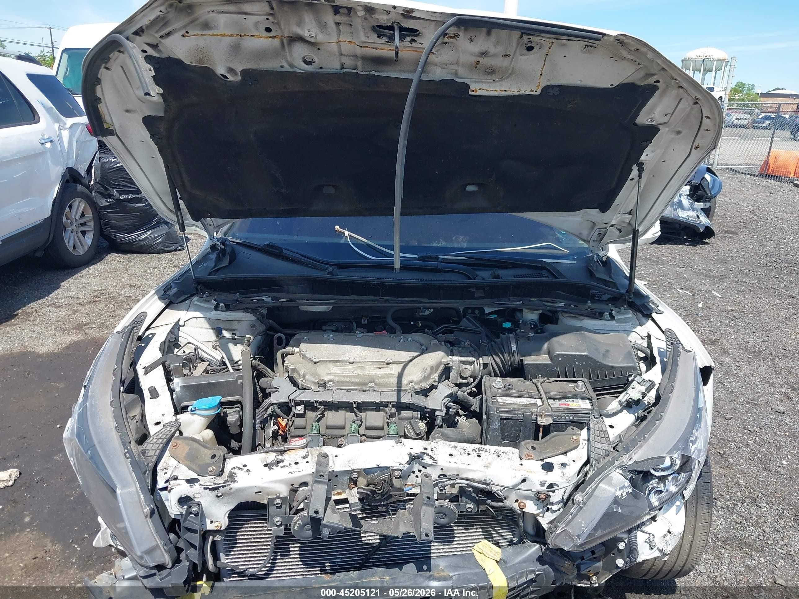2015 Honda Accord Touring White vin: 1HGCR3F94FA016667