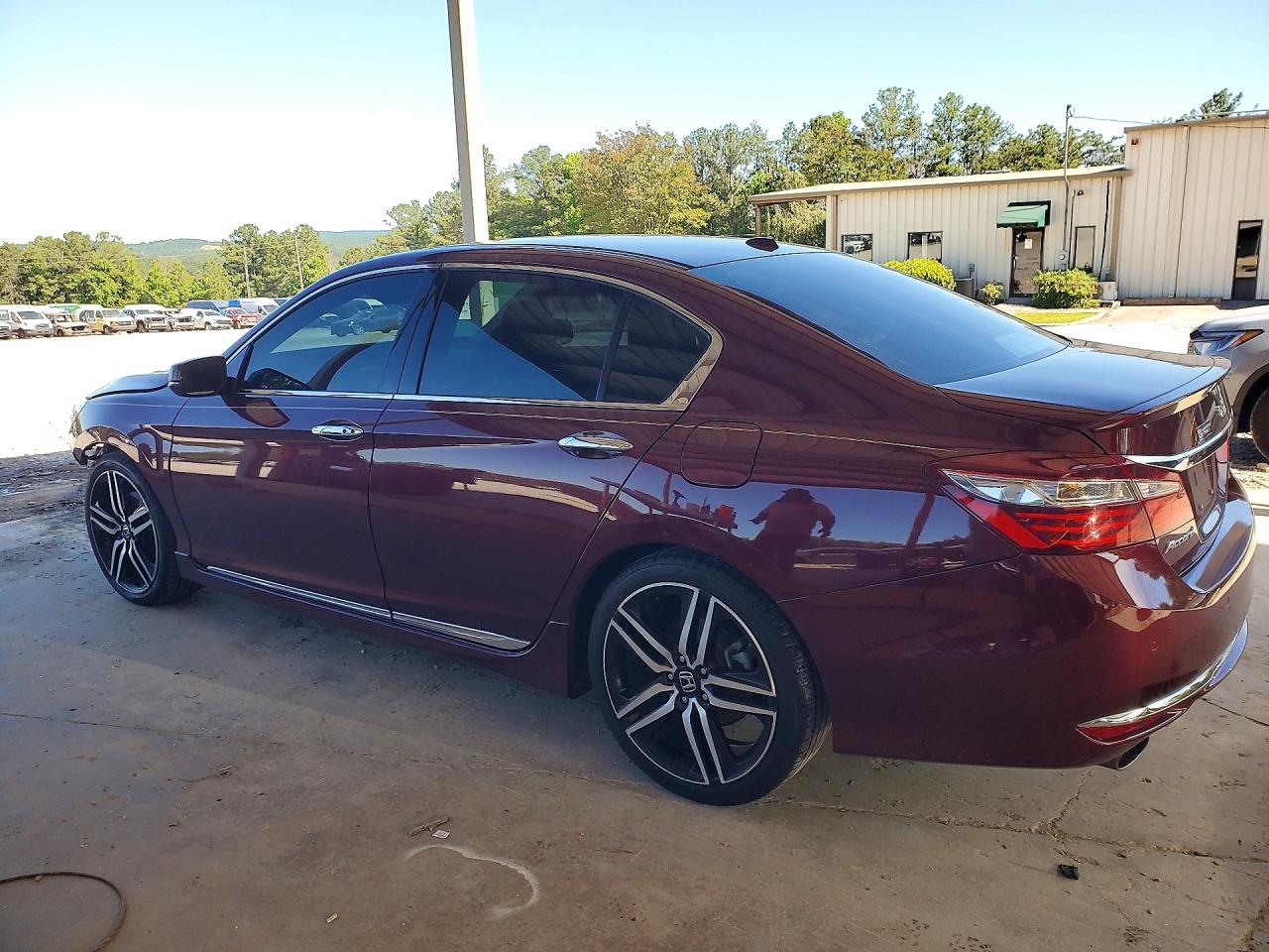 2016 Honda Accord Touring Бордовый vin: 1HGCR3F94GA021174