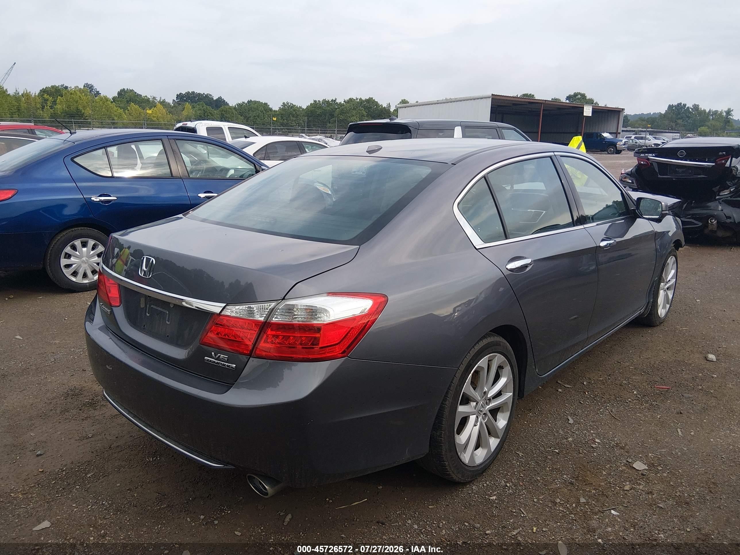 2015 Honda Accord Touring Silver vin: 1HGCR3F95FA801604