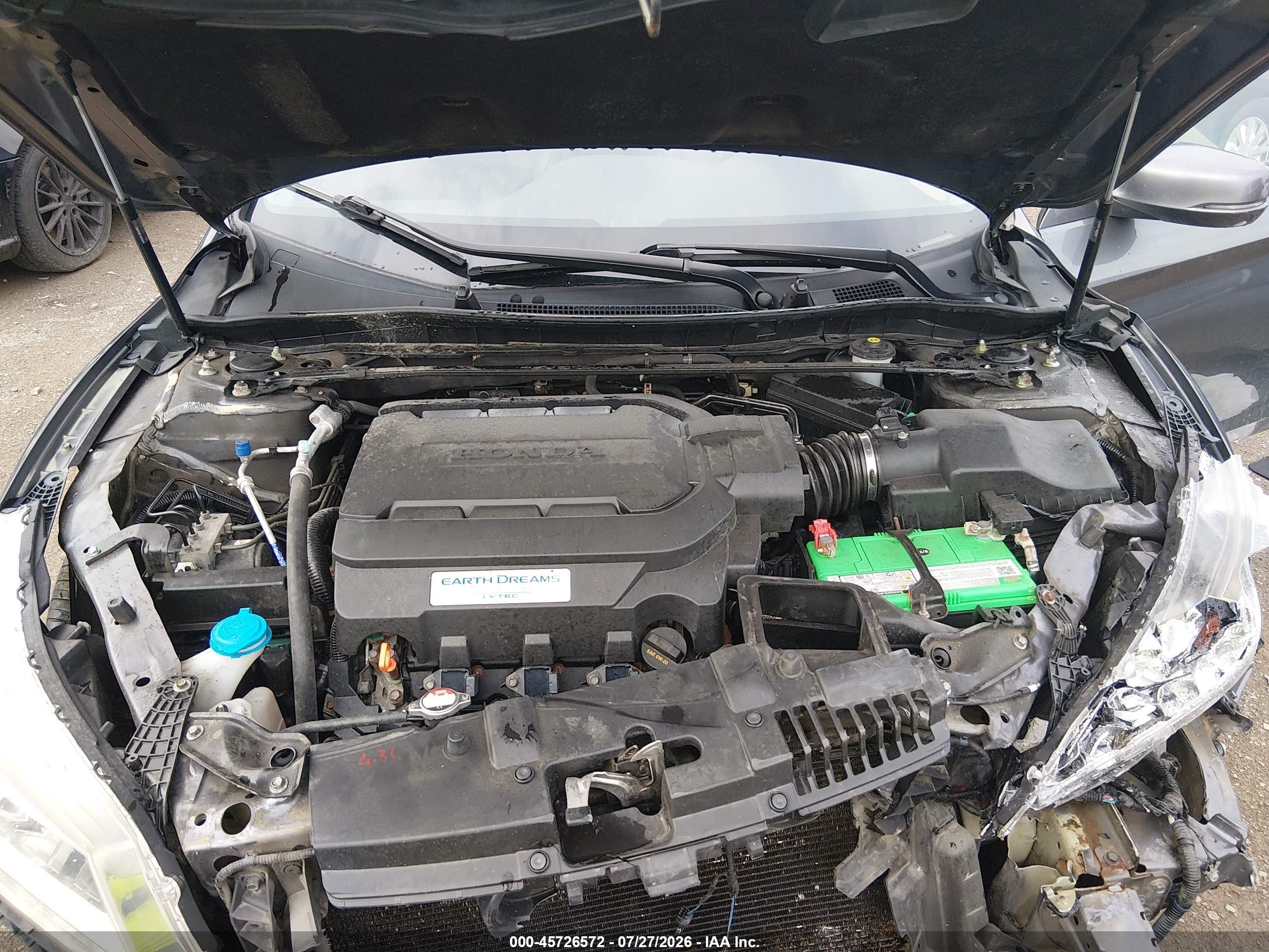 2015 Honda Accord Touring Silver vin: 1HGCR3F95FA801604