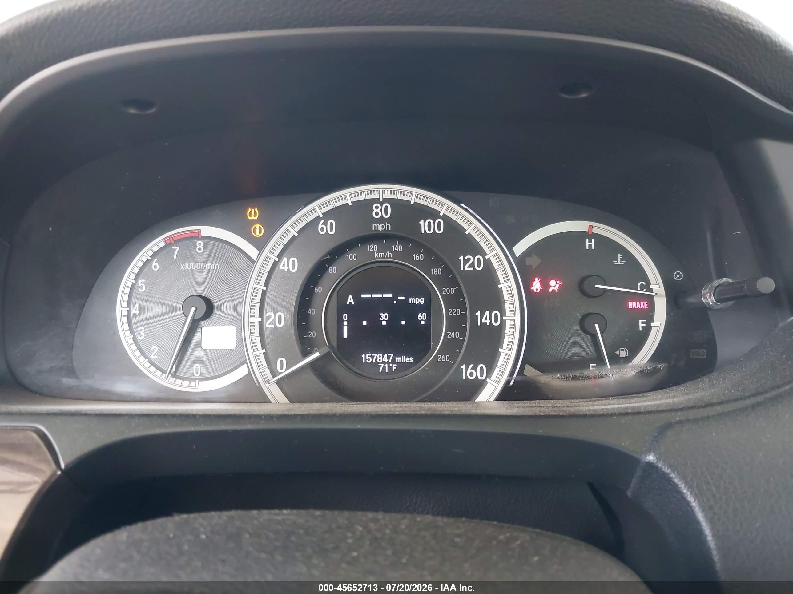 2016 Honda Accord Touring White vin: 1HGCR3F96GA026683