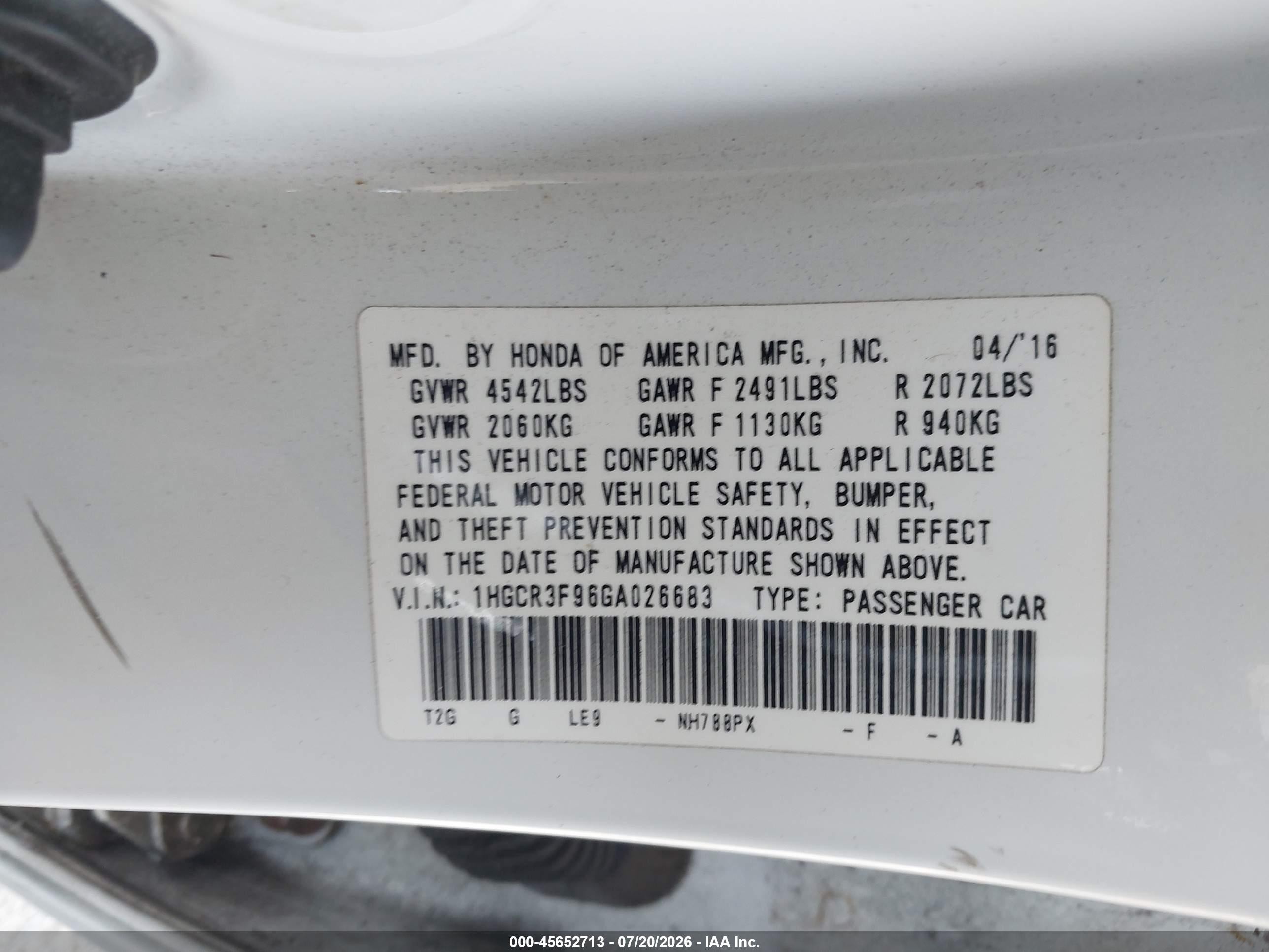 2016 Honda Accord Touring White vin: 1HGCR3F96GA026683