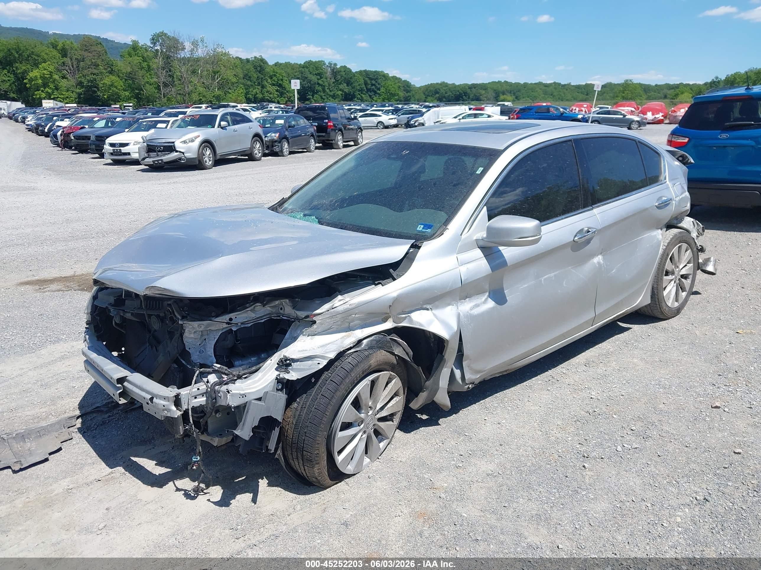 2013 Honda Accord Touring Silver vin: 1HGCR3F97DA020144