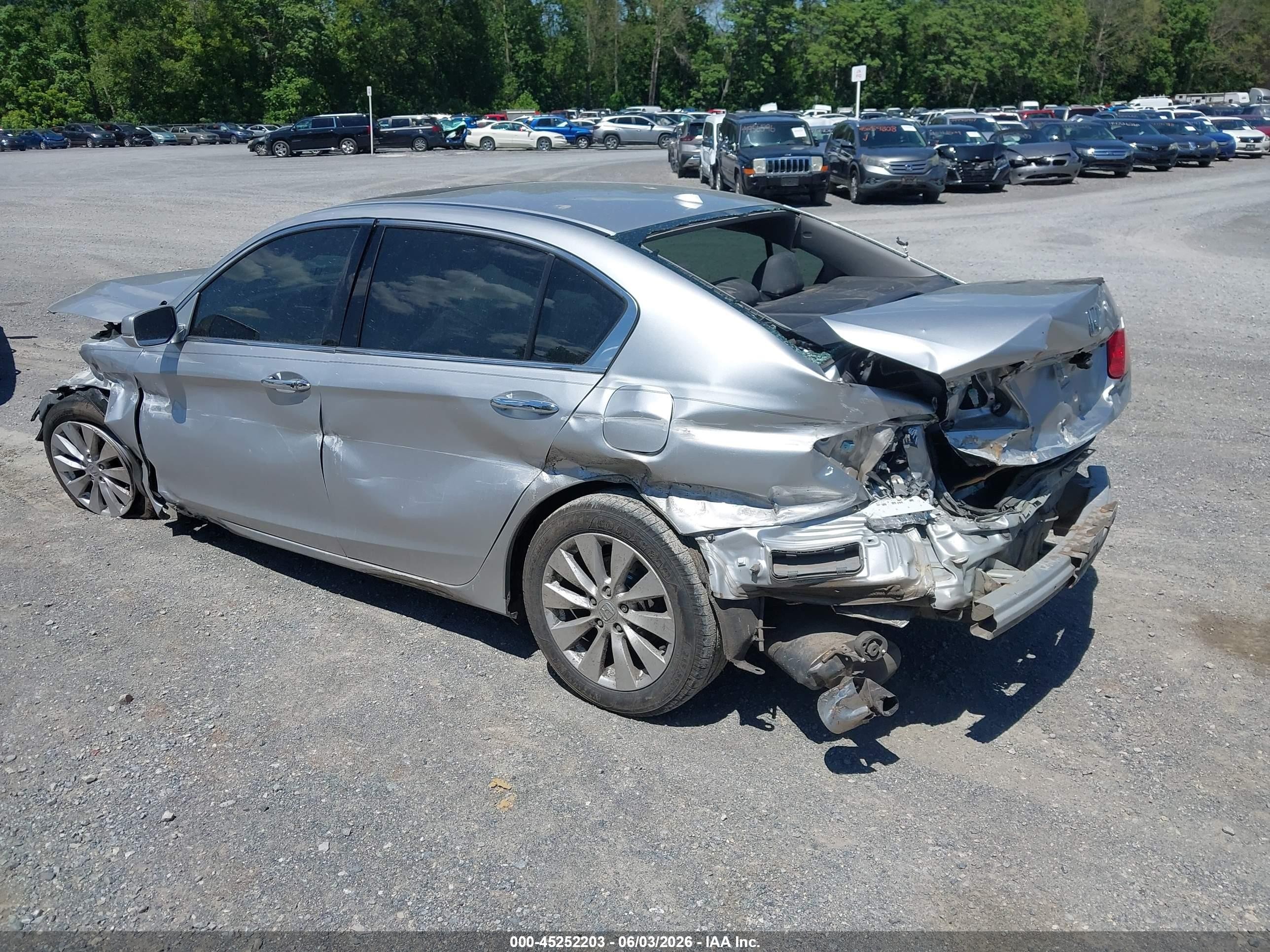 2013 Honda Accord Touring Silver vin: 1HGCR3F97DA020144