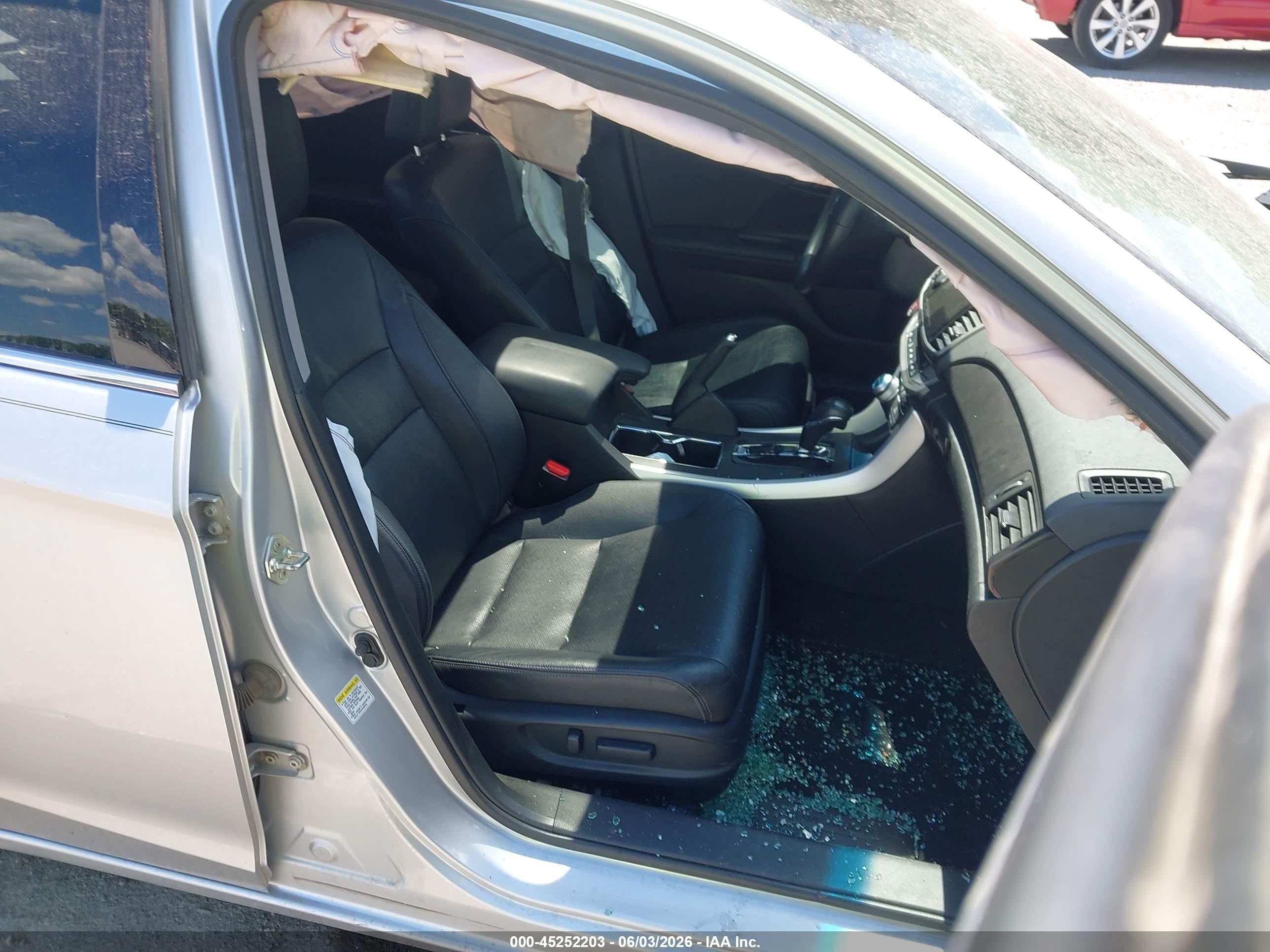 2013 Honda Accord Touring Silver vin: 1HGCR3F97DA020144