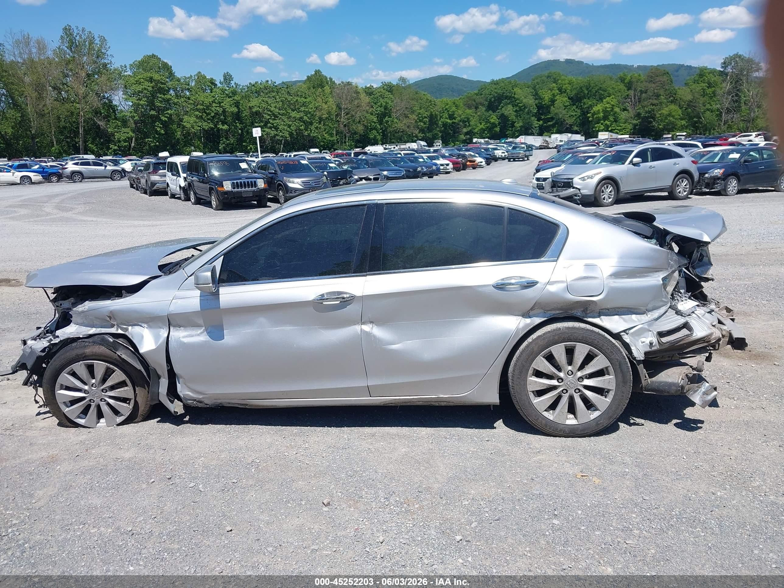 2013 Honda Accord Touring Silver vin: 1HGCR3F97DA020144