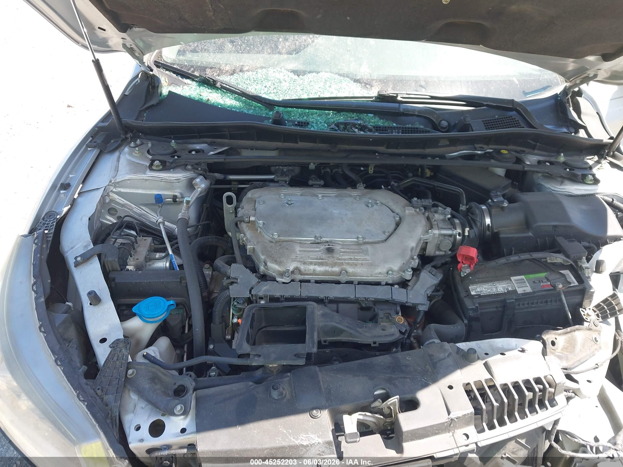 2013 Honda Accord Touring Silver vin: 1HGCR3F97DA020144