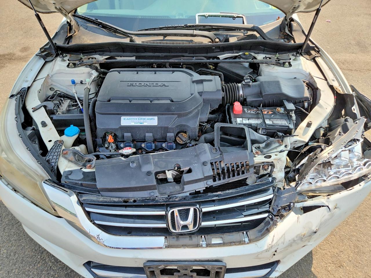 2013 Honda Accord Touring White vin: 1HGCR3F97DA030530