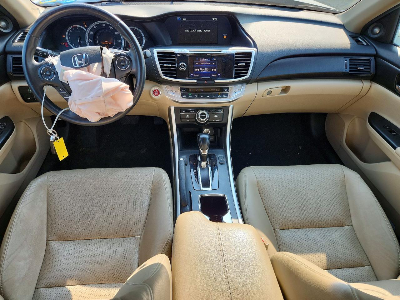 2013 Honda Accord Touring White vin: 1HGCR3F97DA030530