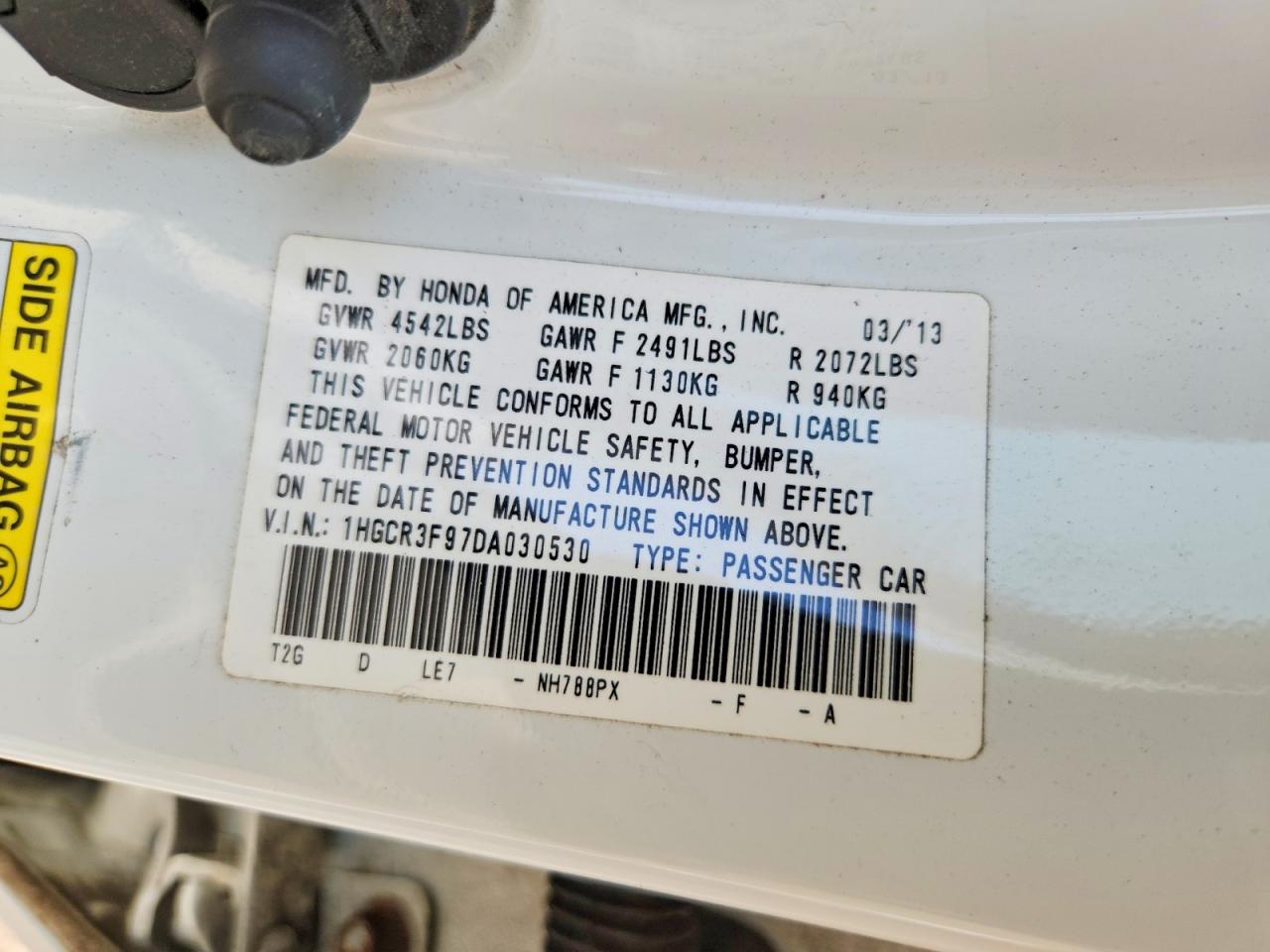 2013 Honda Accord Touring White vin: 1HGCR3F97DA030530