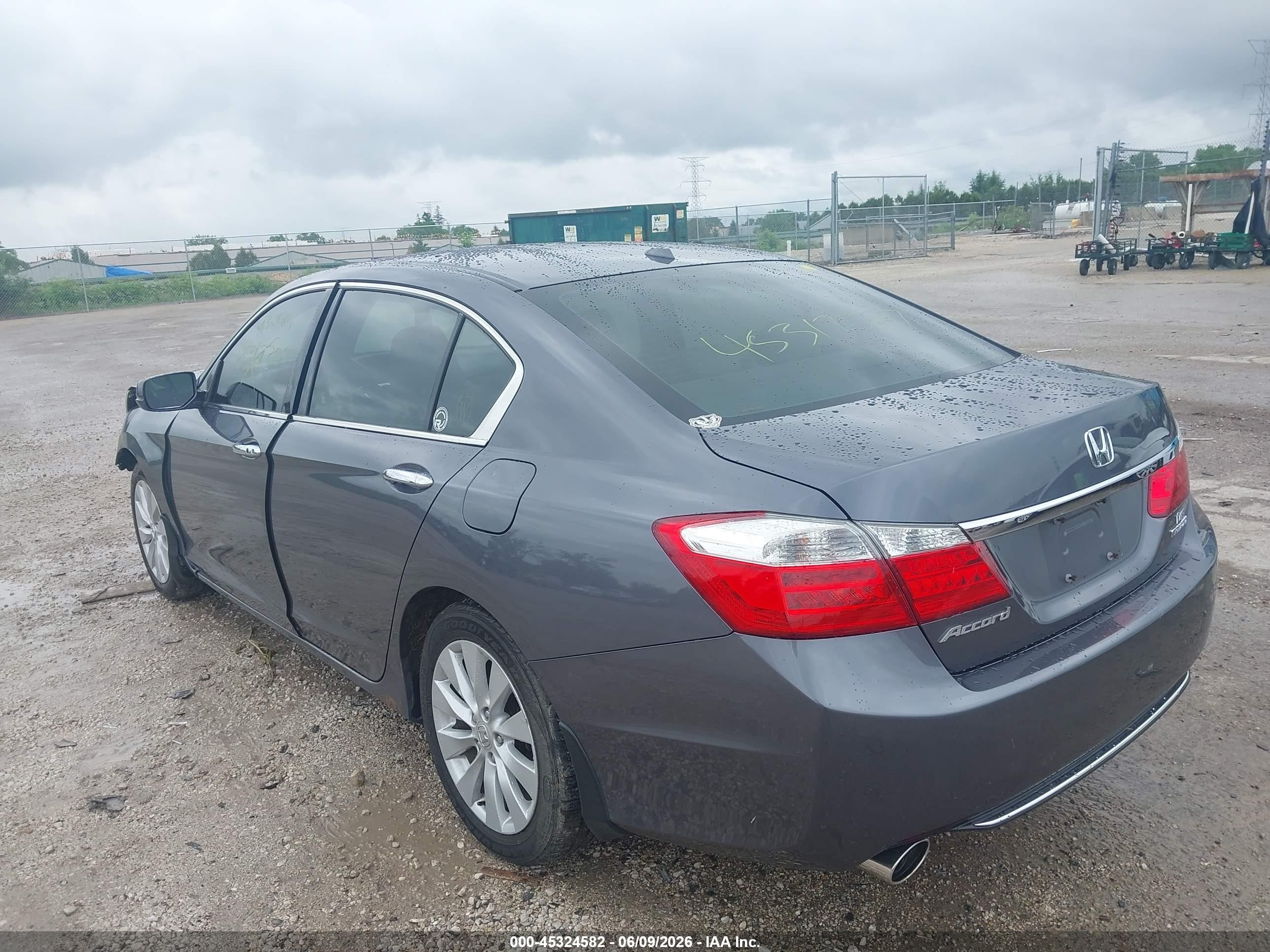 2013 Honda Accord Touring Gray vin: 1HGCR3F97DA033301