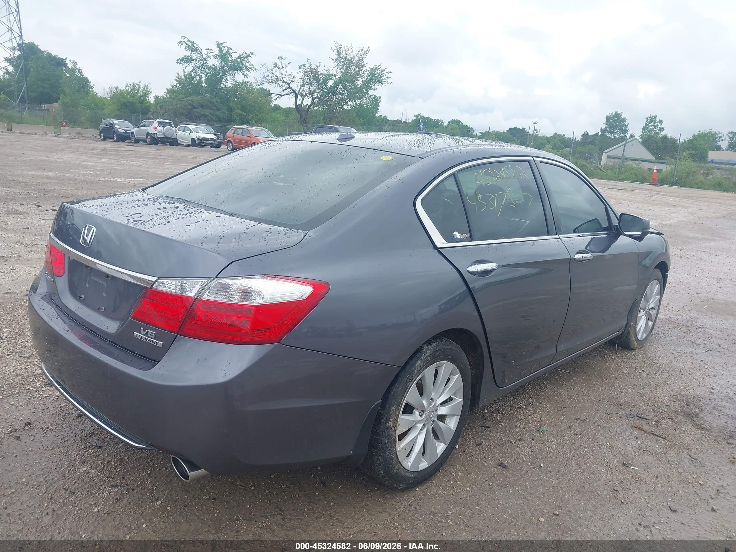 2013 Honda Accord Touring Gray vin: 1HGCR3F97DA033301