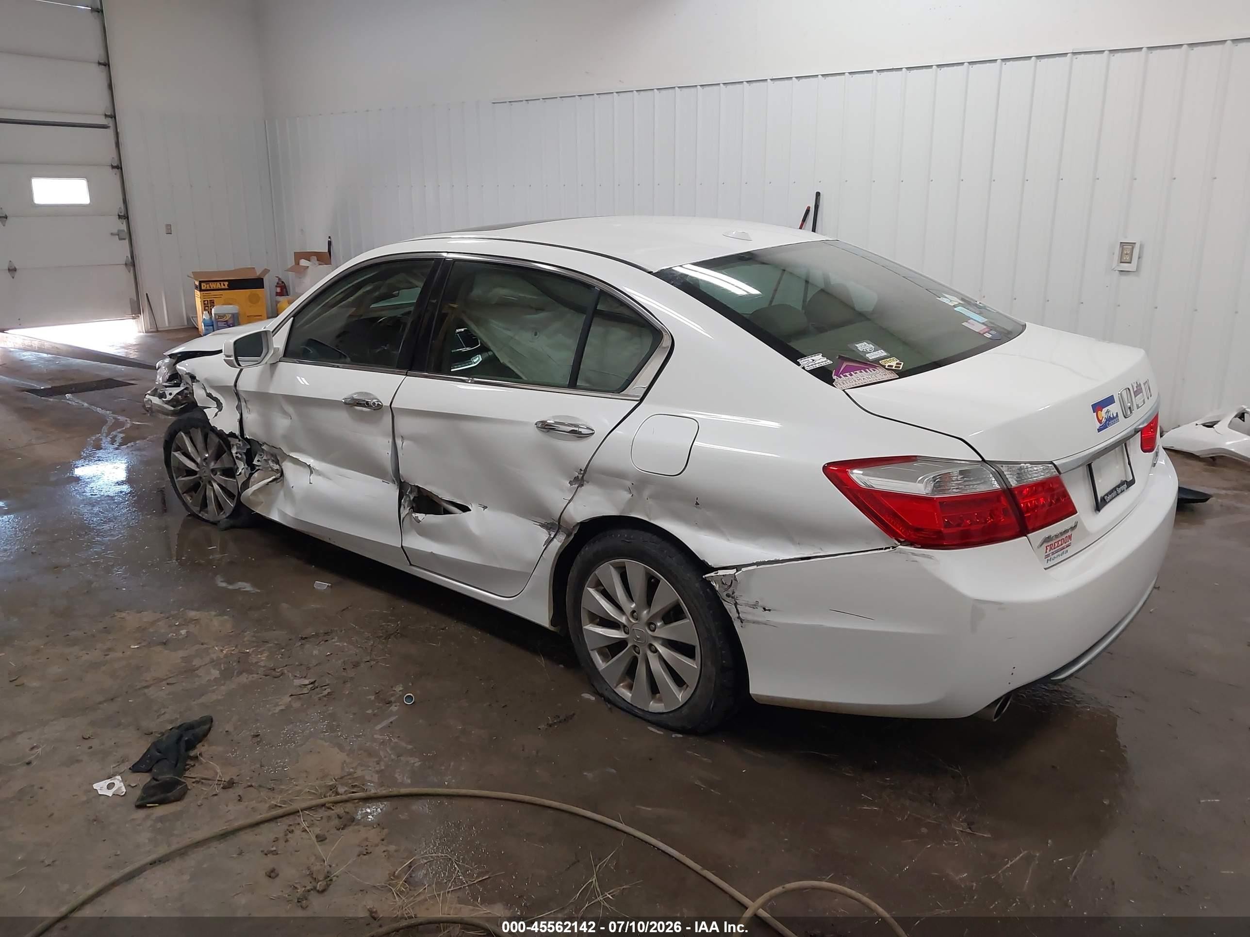 2014 Honda Accord Touring Белый vin: 1HGCR3F97EA000770