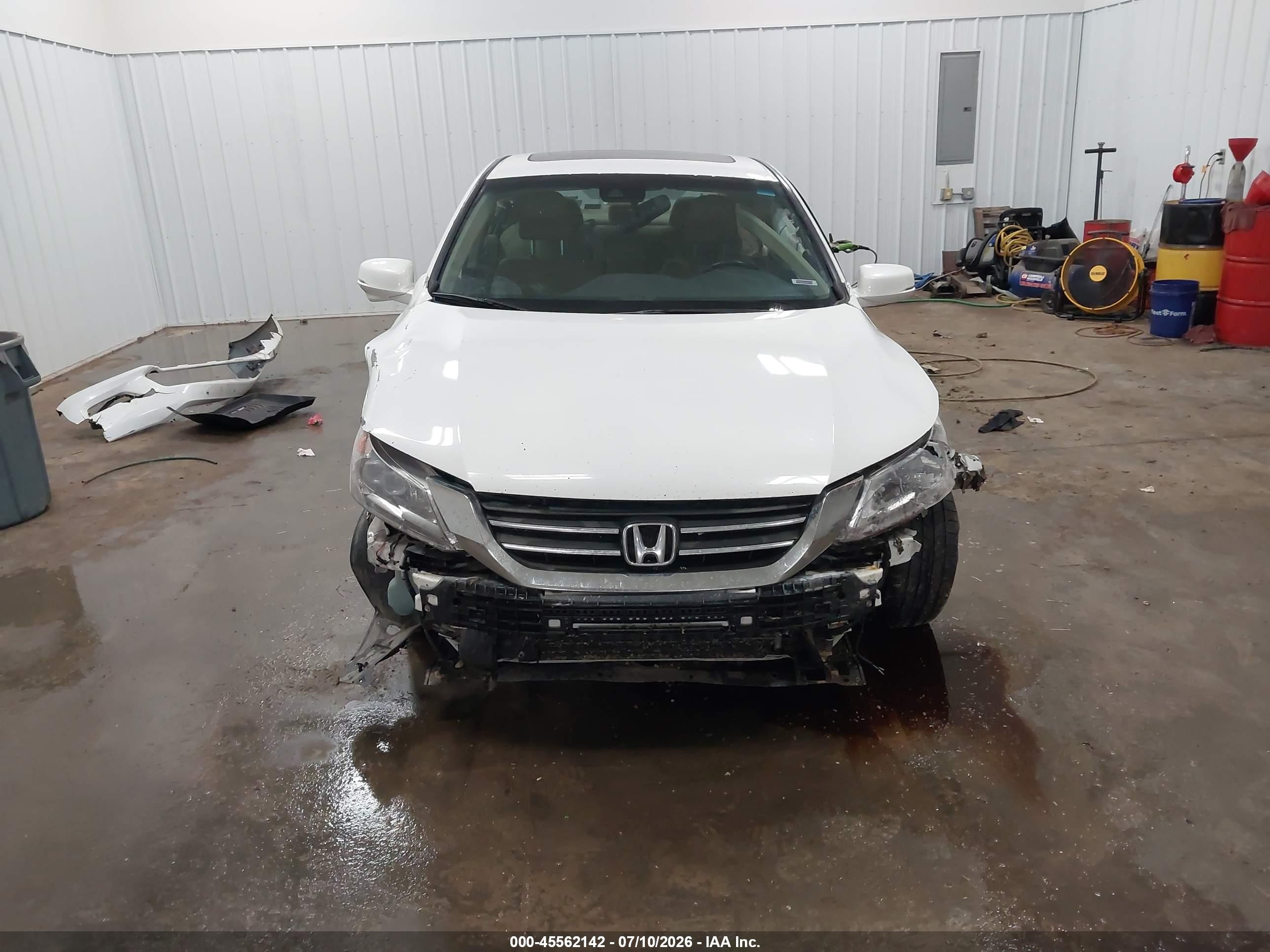 2014 Honda Accord Touring Белый vin: 1HGCR3F97EA000770