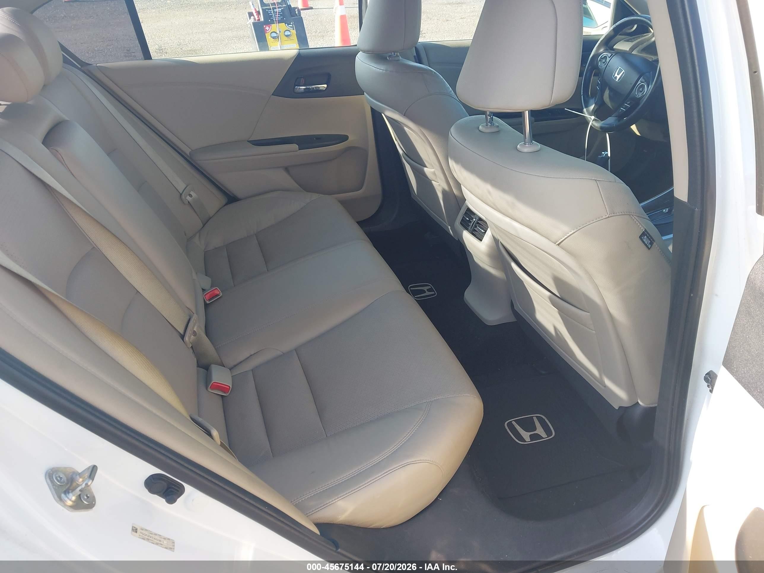 2014 Honda Accord Touring Белый vin: 1HGCR3F97EA033672