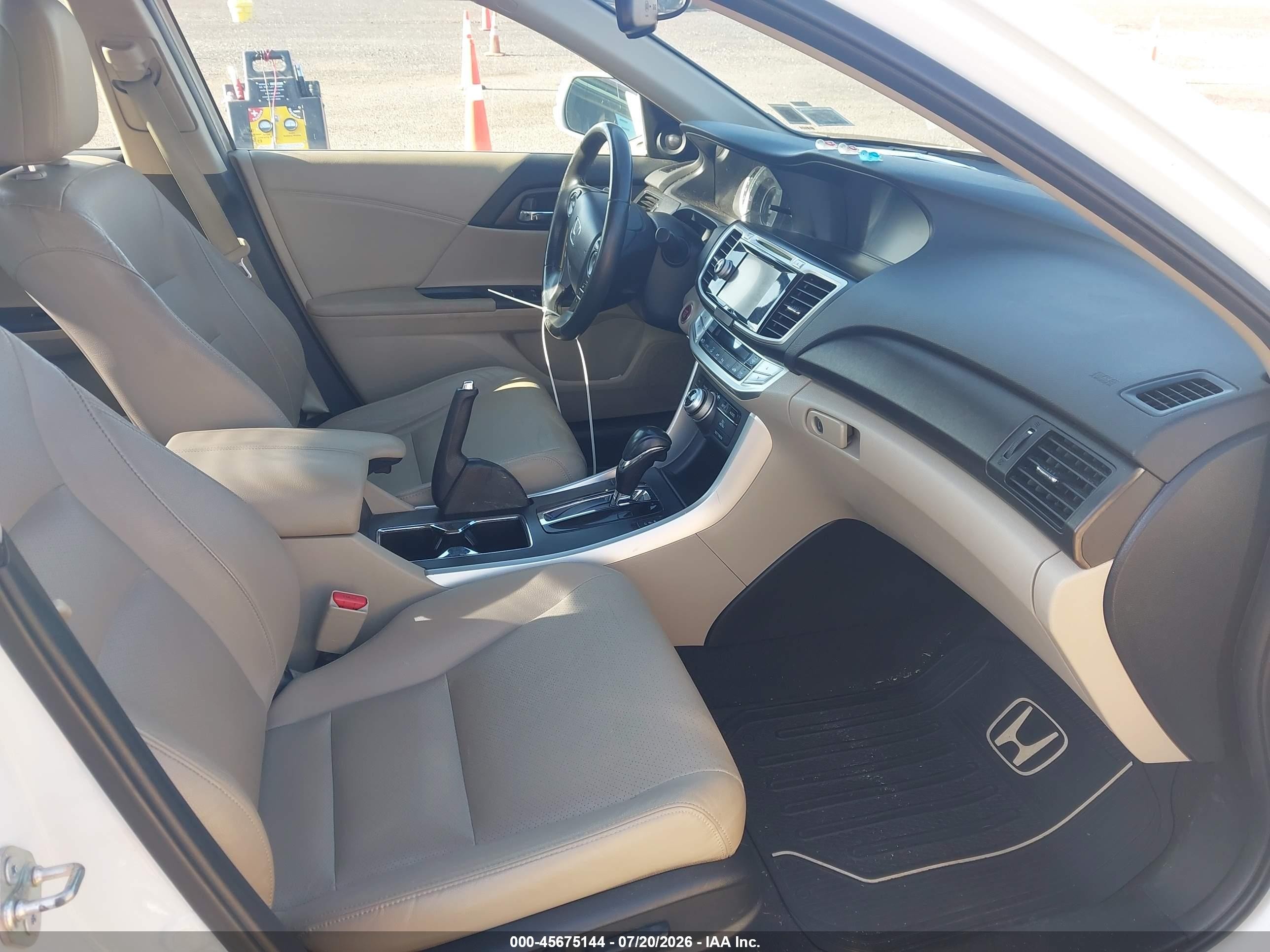 2014 Honda Accord Touring Белый vin: 1HGCR3F97EA033672