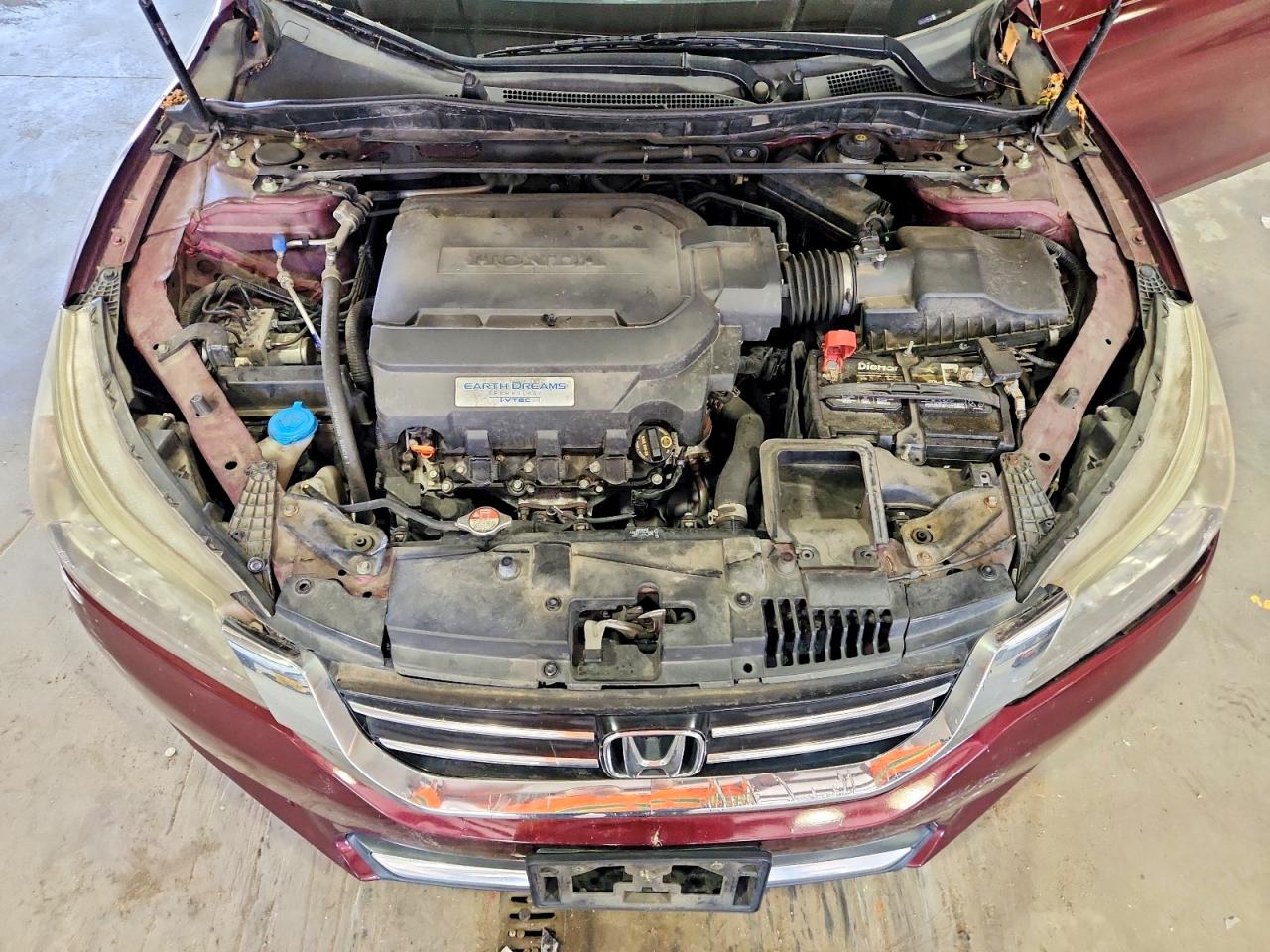 2014 Honda Accord Touring Burgundy vin: 1HGCR3F97EA035504
