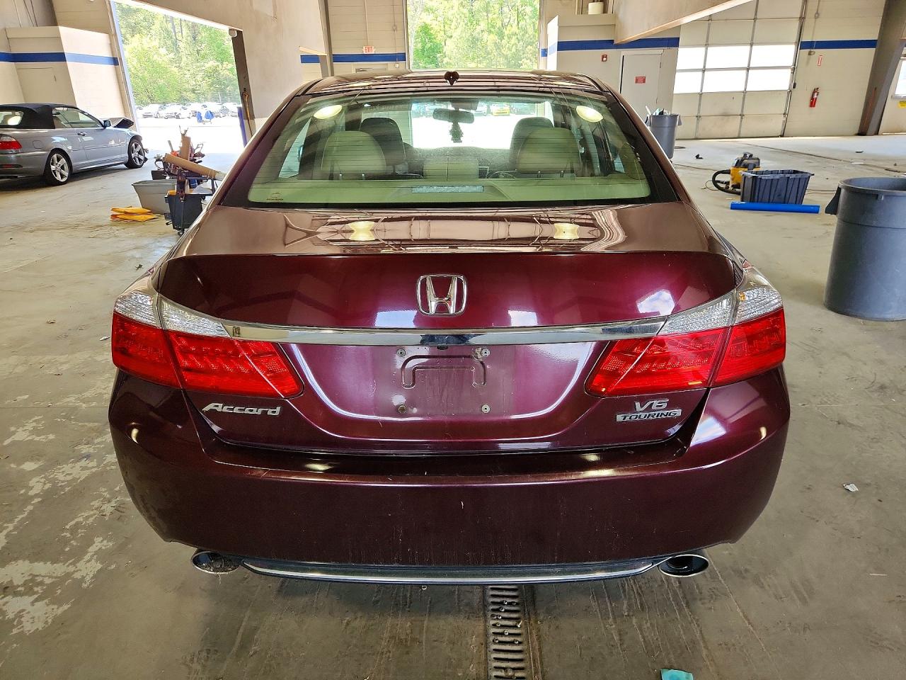 2014 Honda Accord Touring Burgundy vin: 1HGCR3F97EA035504