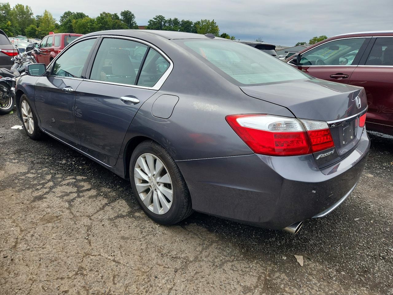 2013 Honda Accord Touring Gray vin: 1HGCR3F98DA025921