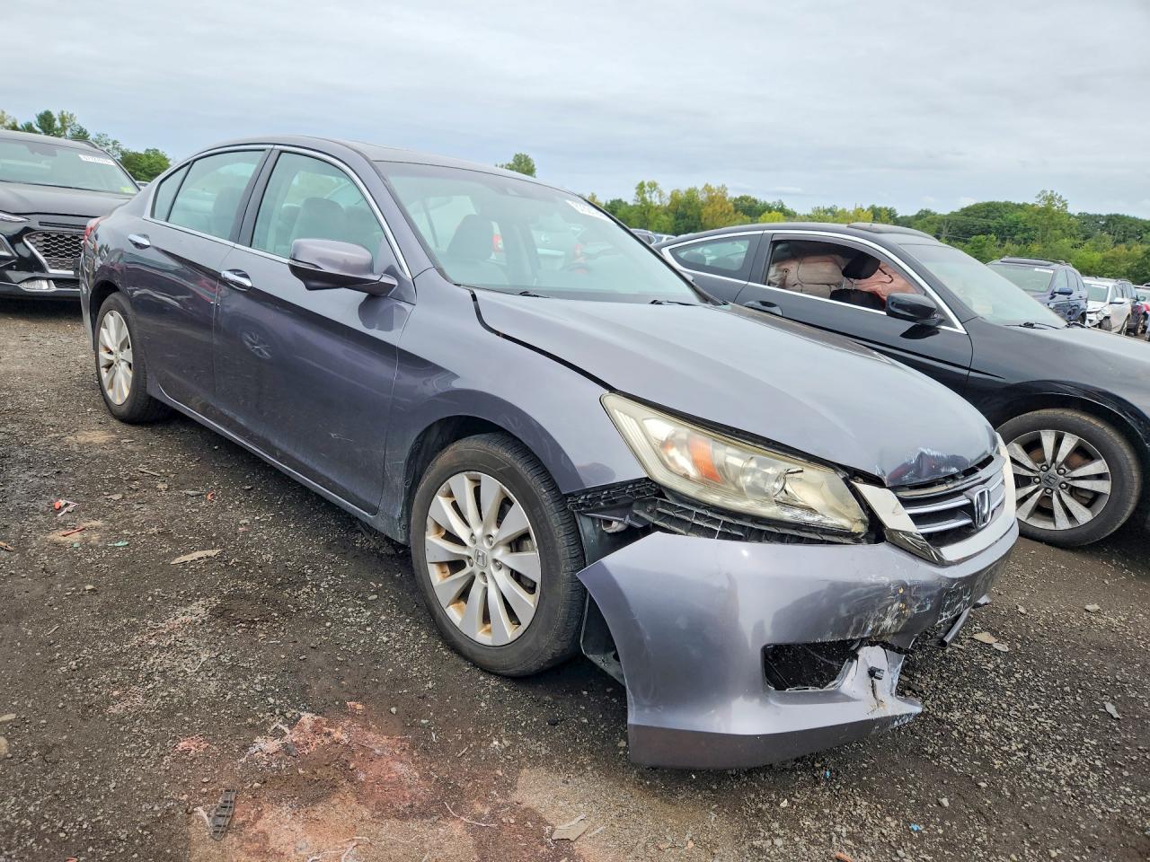 2013 Honda Accord Touring Gray vin: 1HGCR3F98DA025921