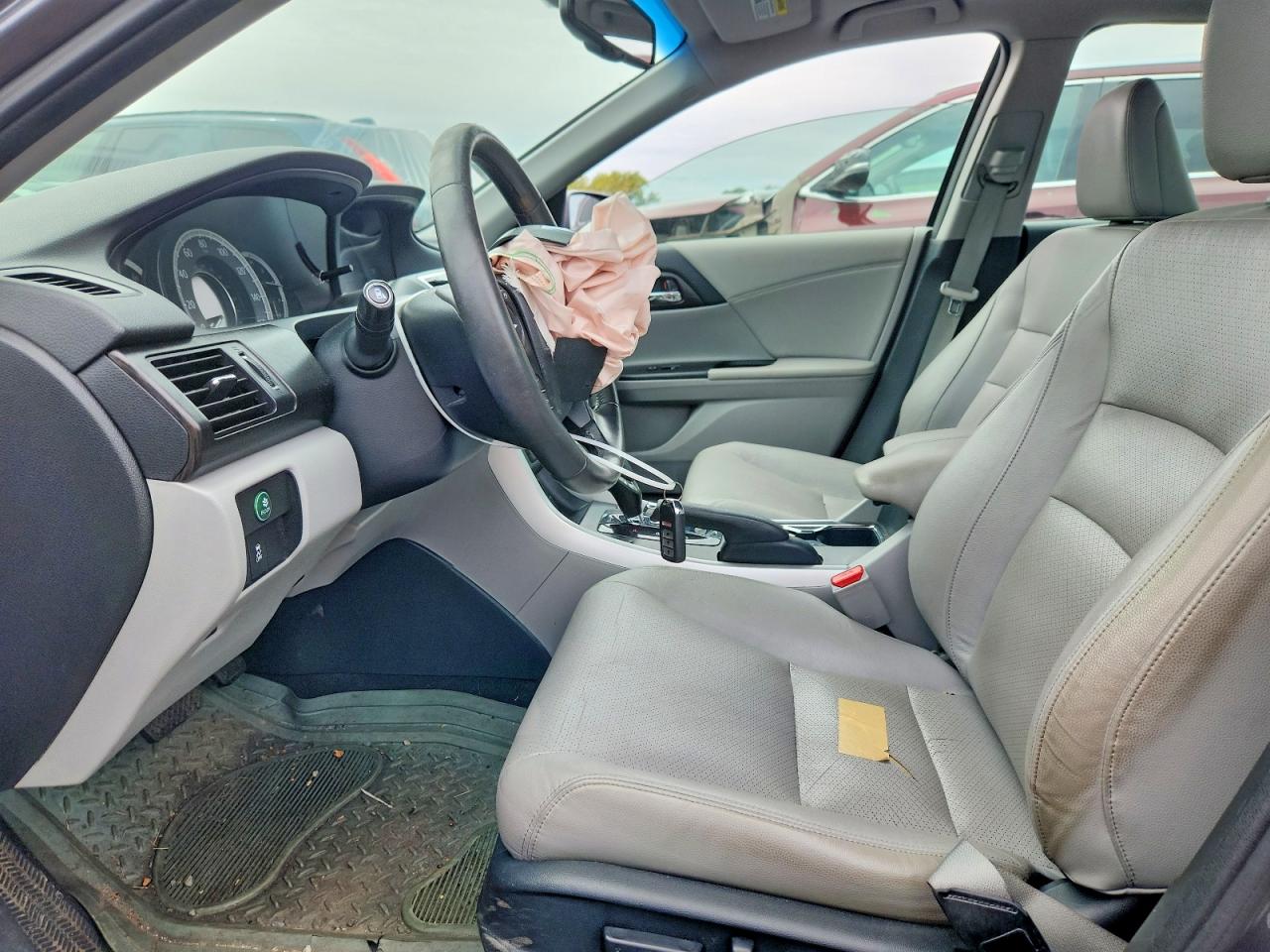 2013 Honda Accord Touring Gray vin: 1HGCR3F98DA025921