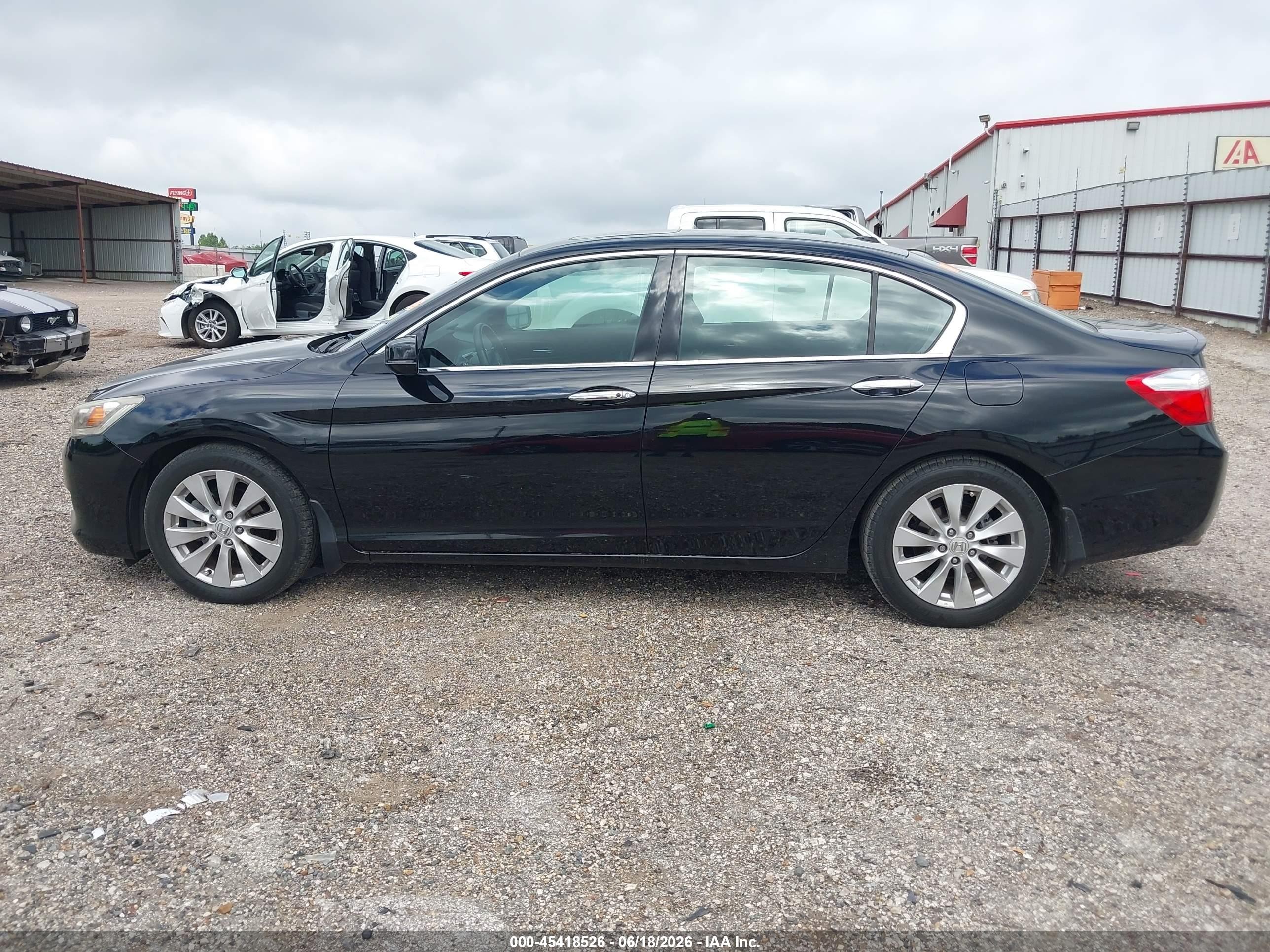 2013 Honda Accord Touring Black vin: 1HGCR3F98DA037423