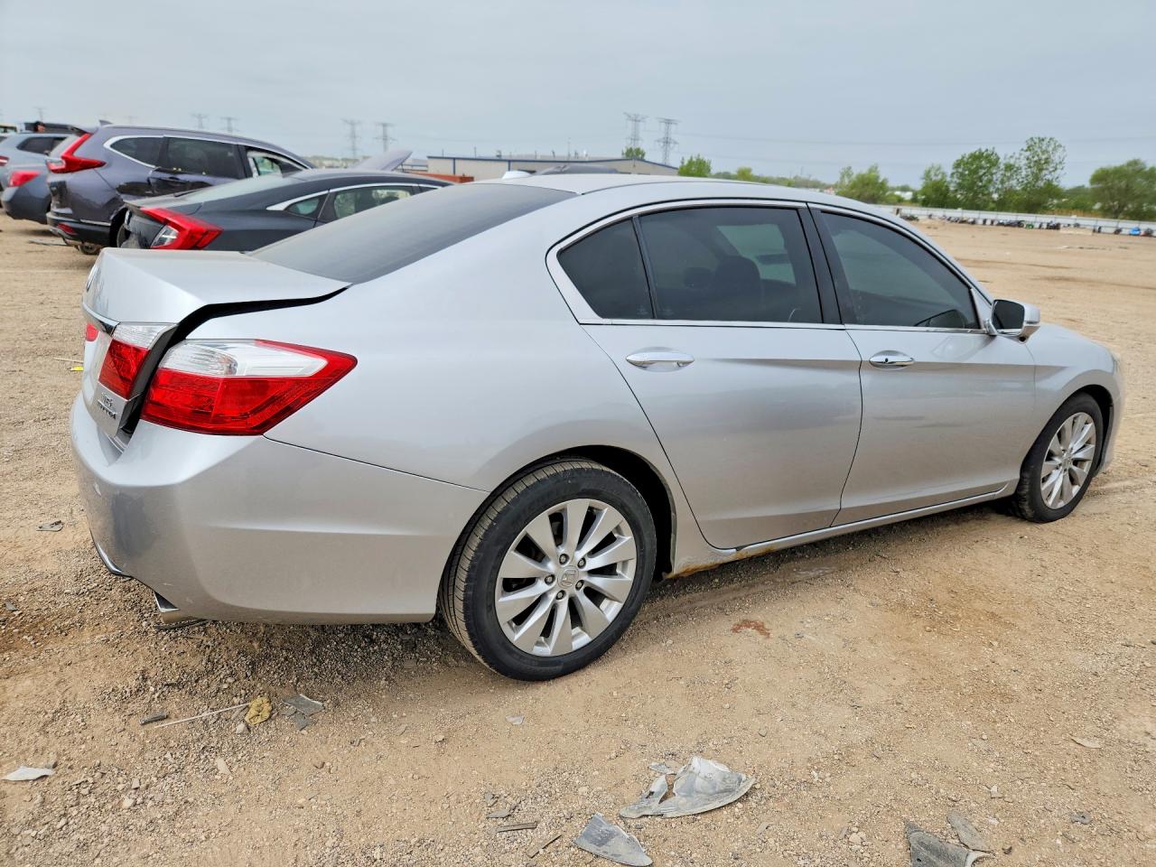 2013 Honda Accord Touring Silver vin: 1HGCR3F99DA047104
