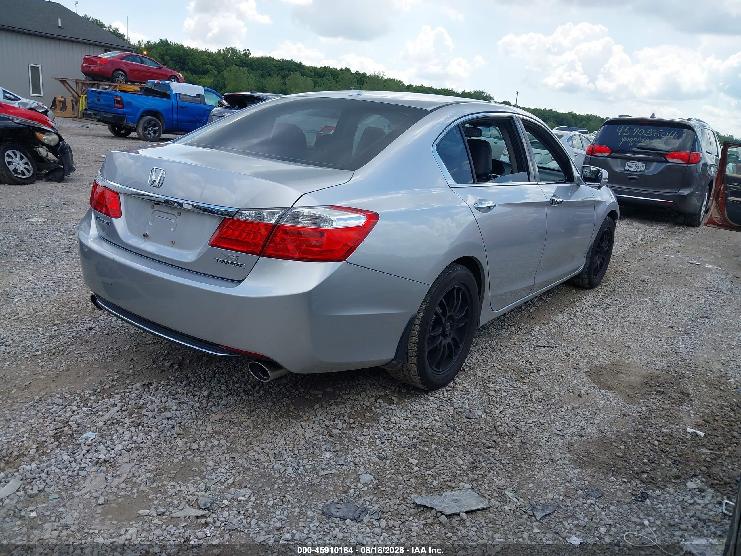 2014 Honda Accord Touring Silver vin: 1HGCR3F99EA010670