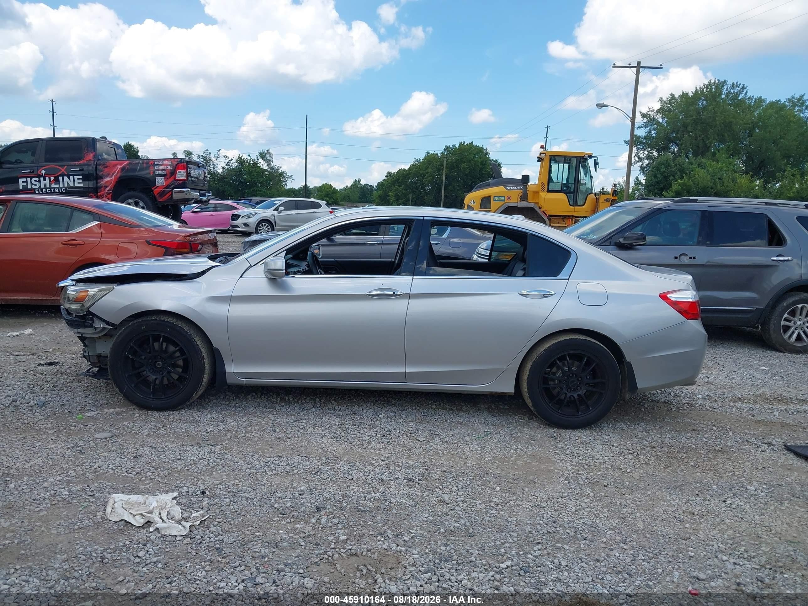 2014 Honda Accord Touring Silver vin: 1HGCR3F99EA010670