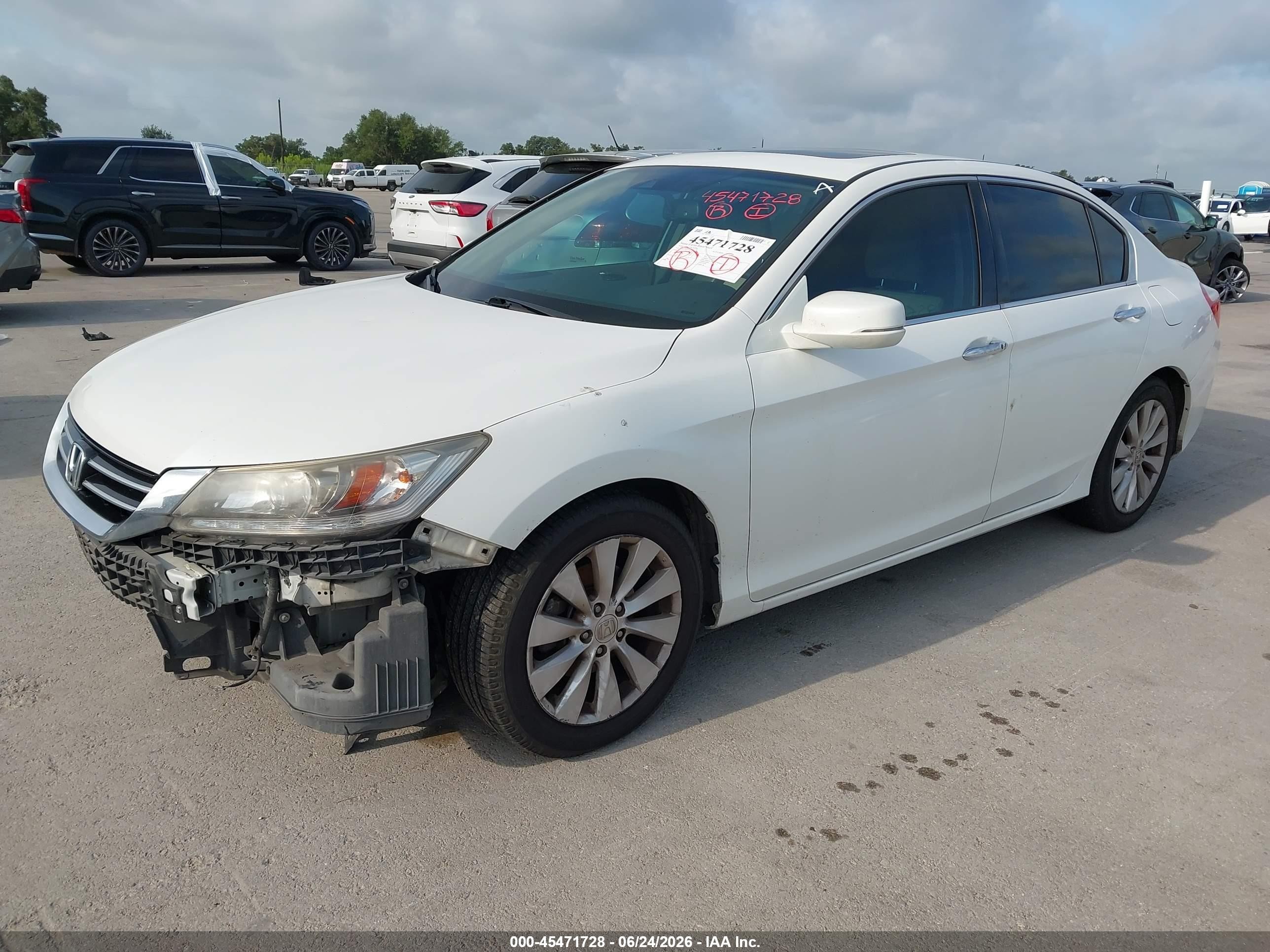 2014 Honda Accord Touring White vin: 1HGCR3F99EA023838