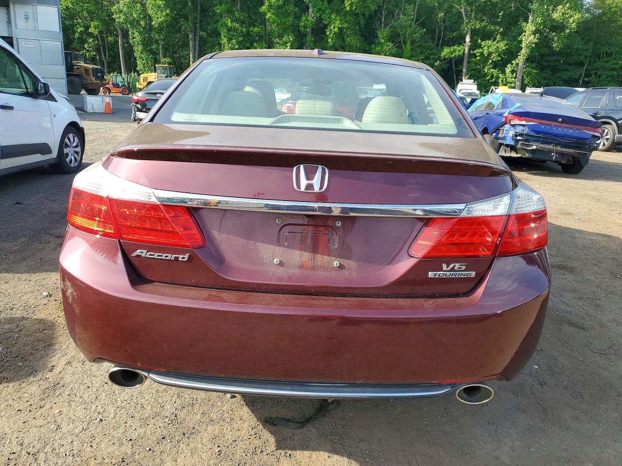 2013 Honda Accord Touring Burgundy vin: 1HGCR3F9XDA012409
