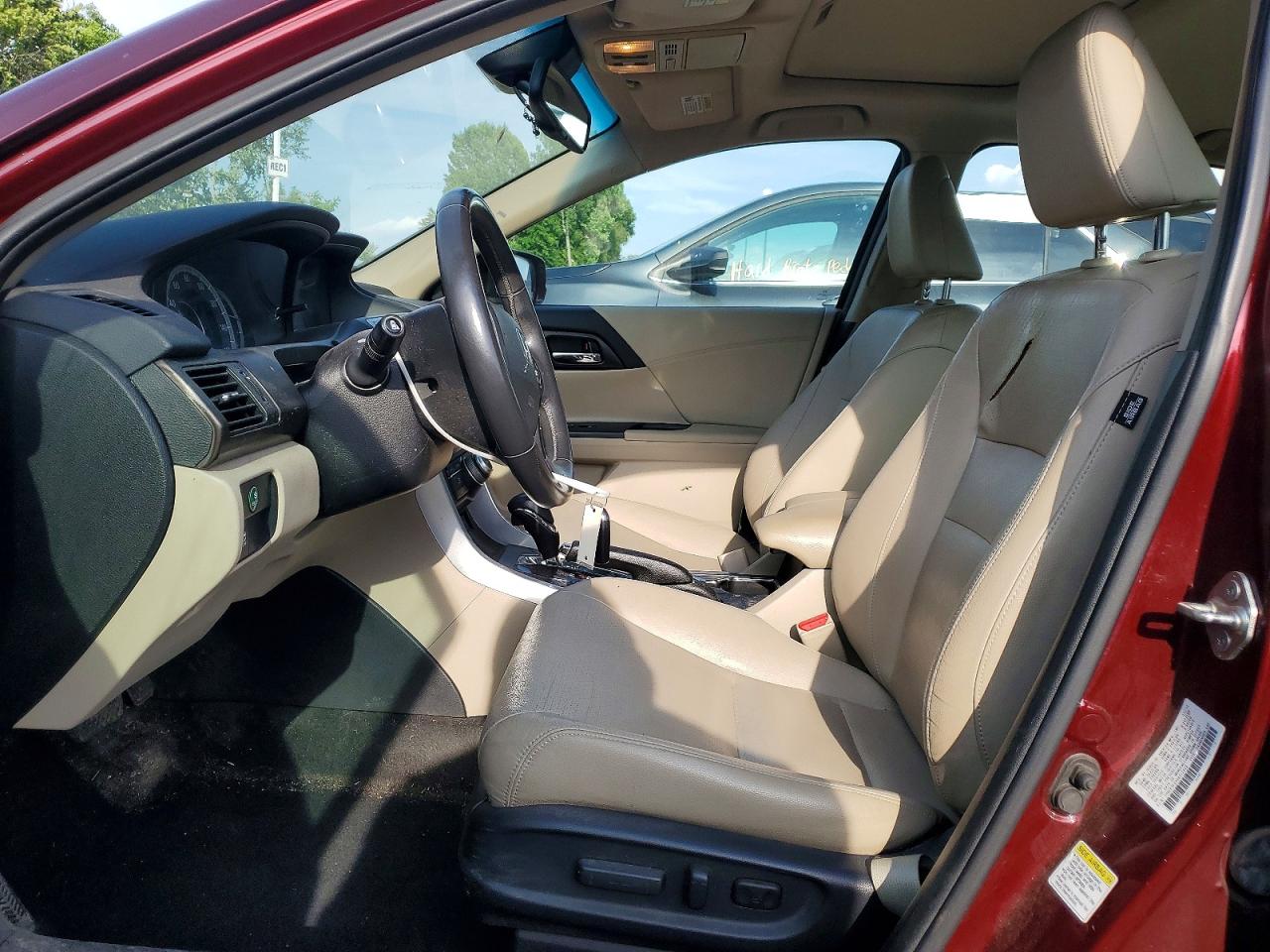 2013 Honda Accord Touring Burgundy vin: 1HGCR3F9XDA012409