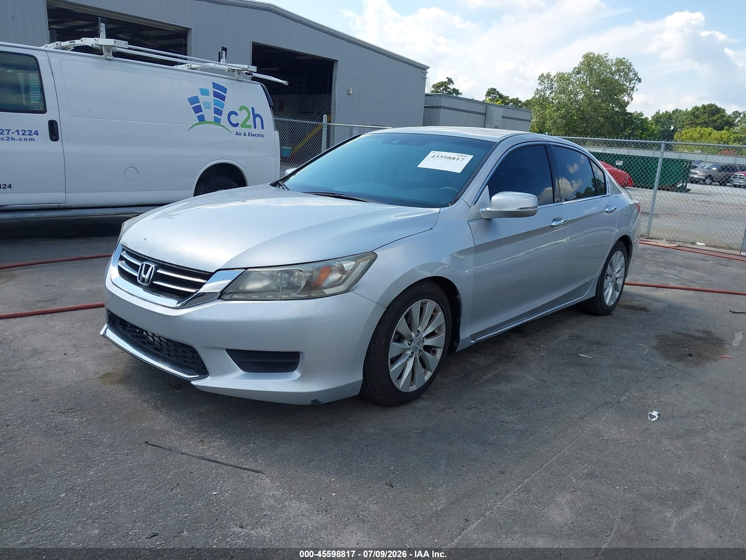 2013 Honda Accord Touring Silver vin: 1HGCR3F9XDA031901