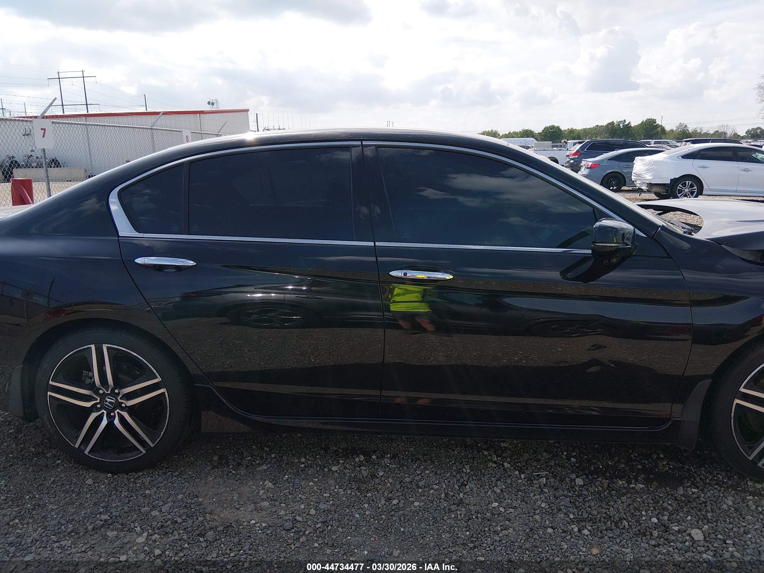 2017 Honda Accord Touring V6 Black vin: 1HGCR3F9XHA020645