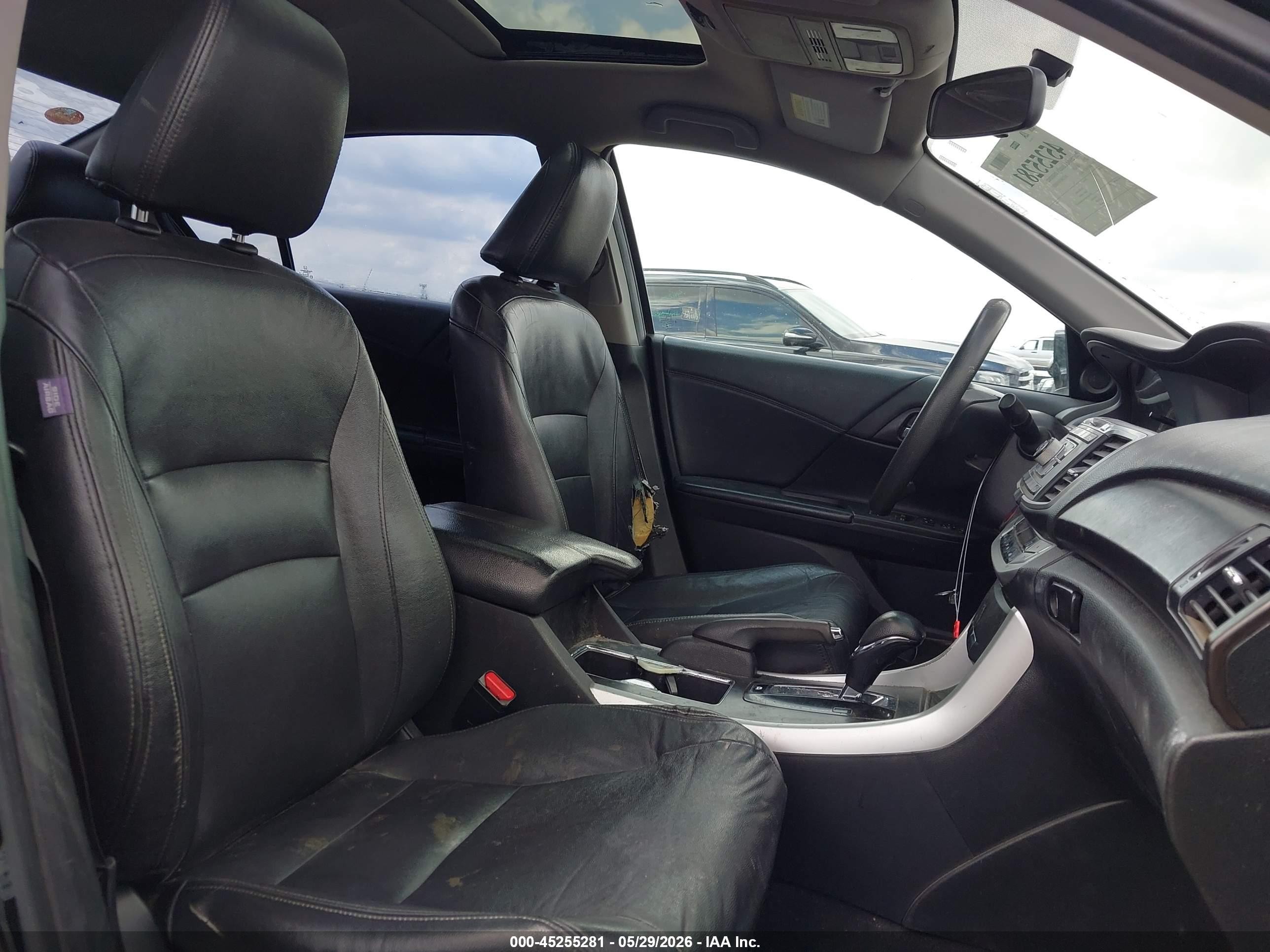2015 Honda Accord Hybrid   Black vin: 1HGCR6F32FA006376