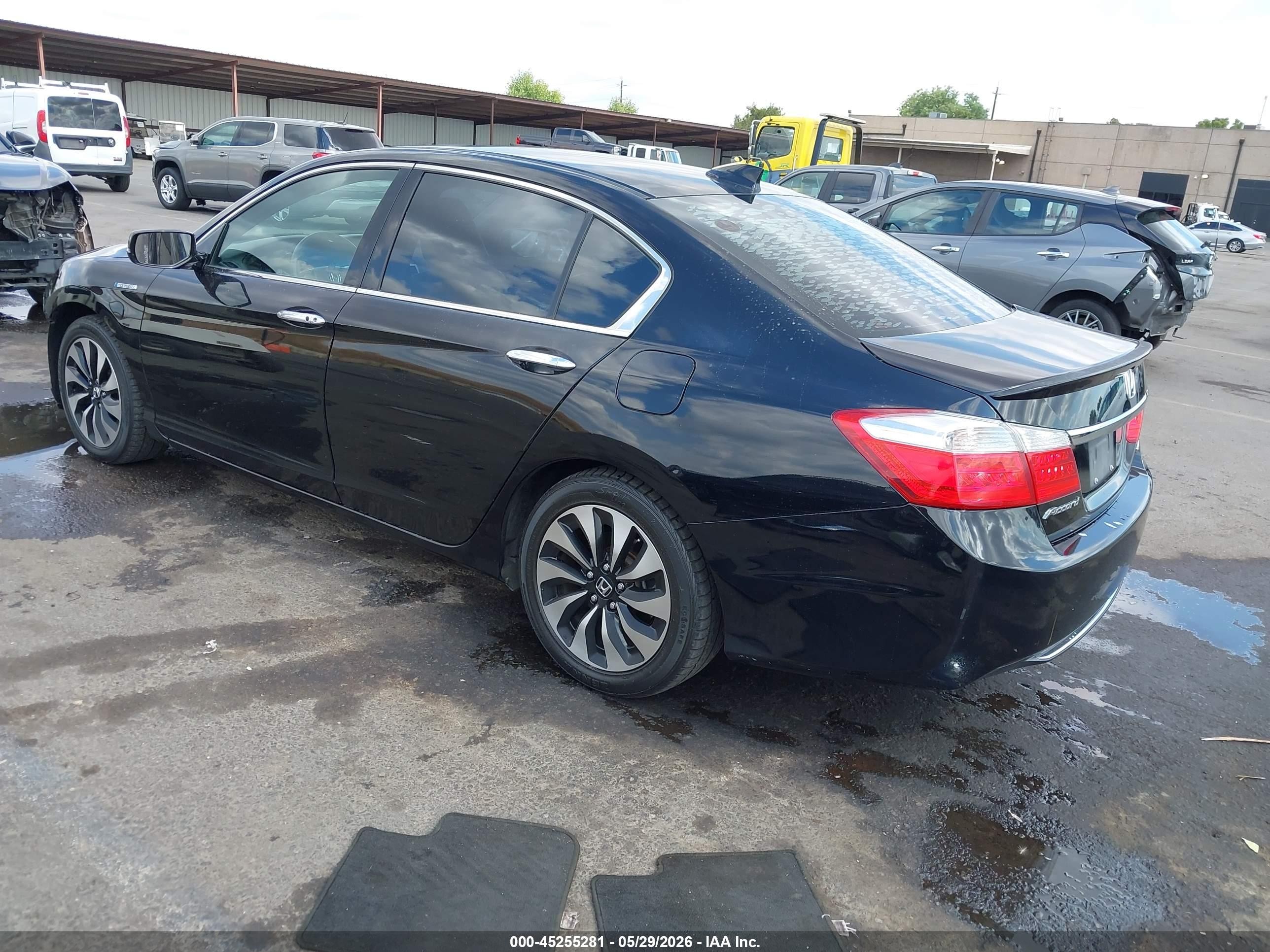 2015 Honda Accord Hybrid   Black vin: 1HGCR6F32FA006376