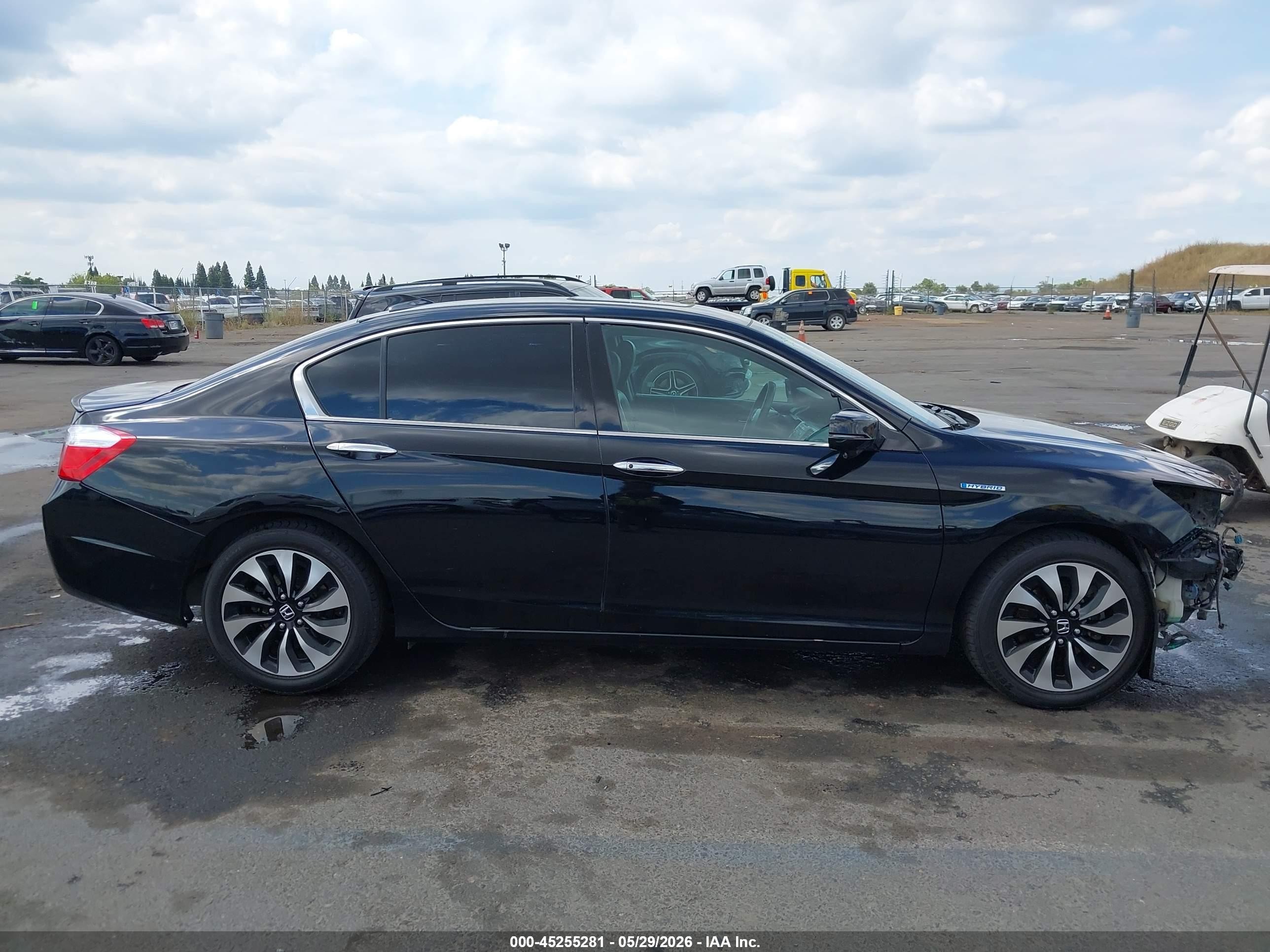 2015 Honda Accord Hybrid   Black vin: 1HGCR6F32FA006376