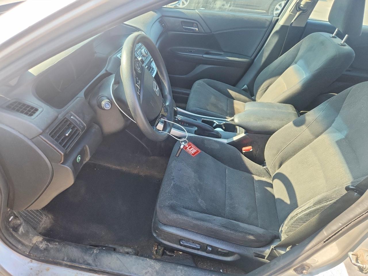 2015 Honda Accord Hybrid Серебряный vin: 1HGCR6F36FA002251