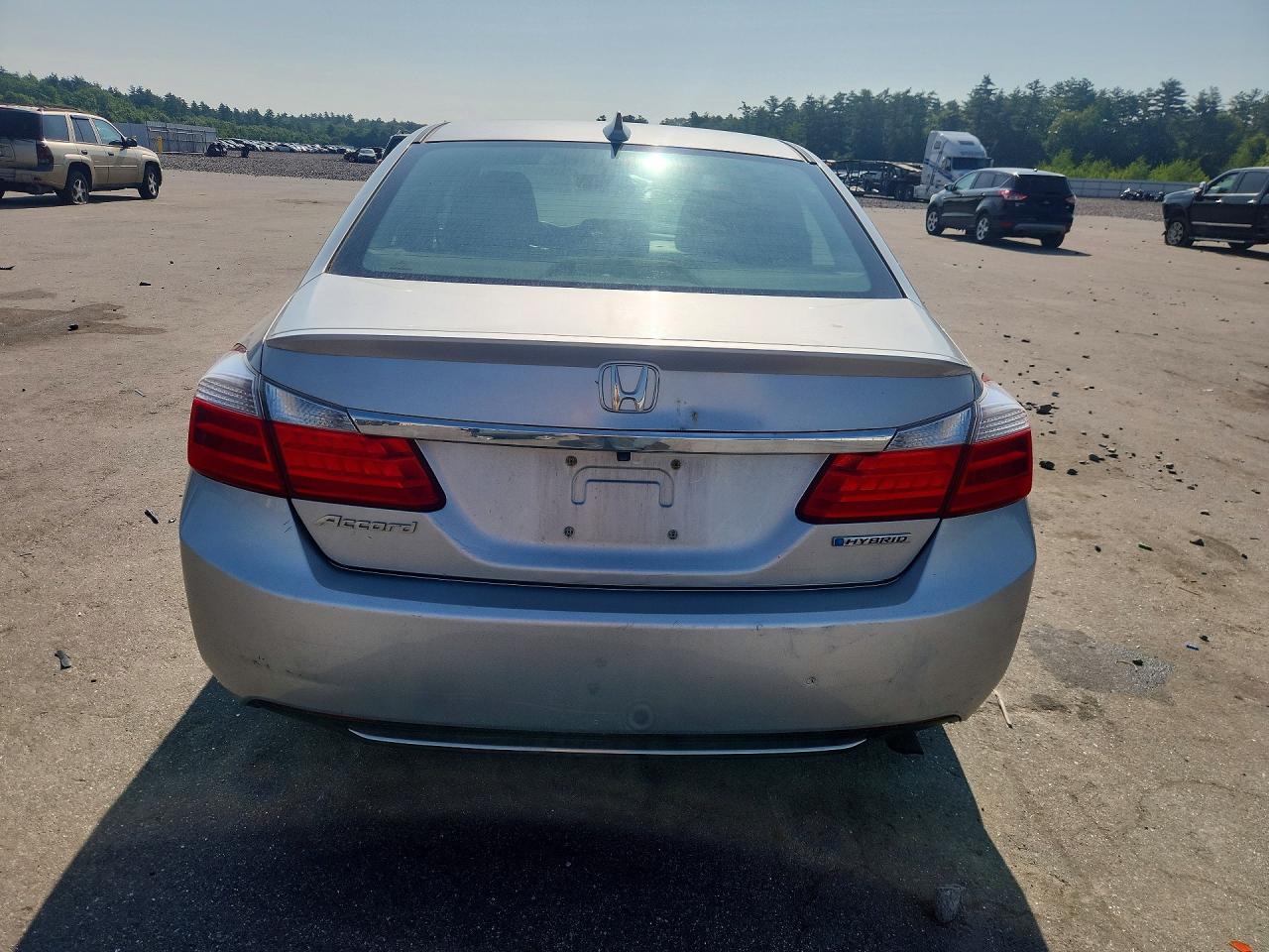 2015 Honda Accord Hybrid Серебряный vin: 1HGCR6F36FA002251