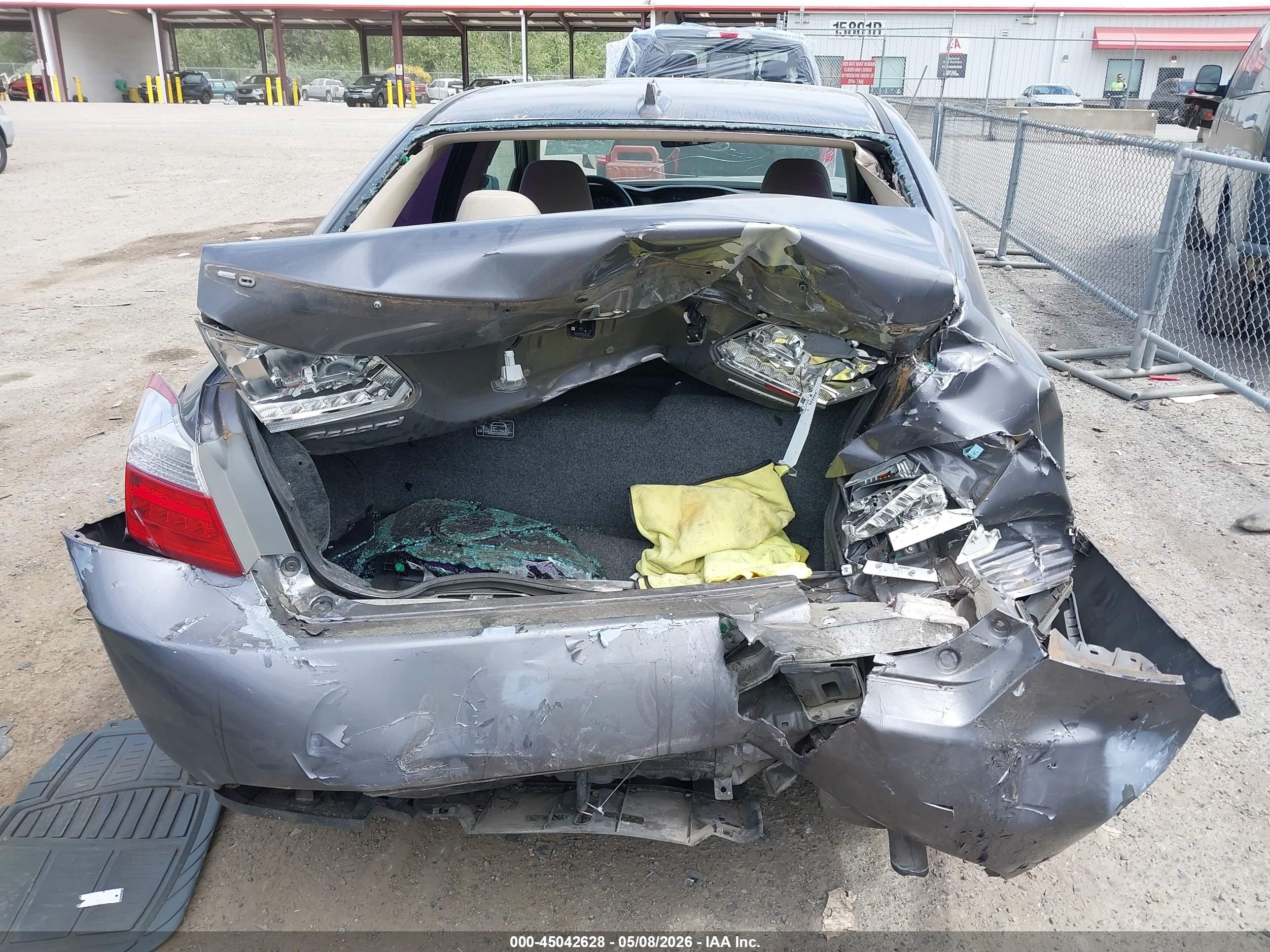 2015 Honda Accord Hybrid   Серый vin: 1HGCR6F38FA002137