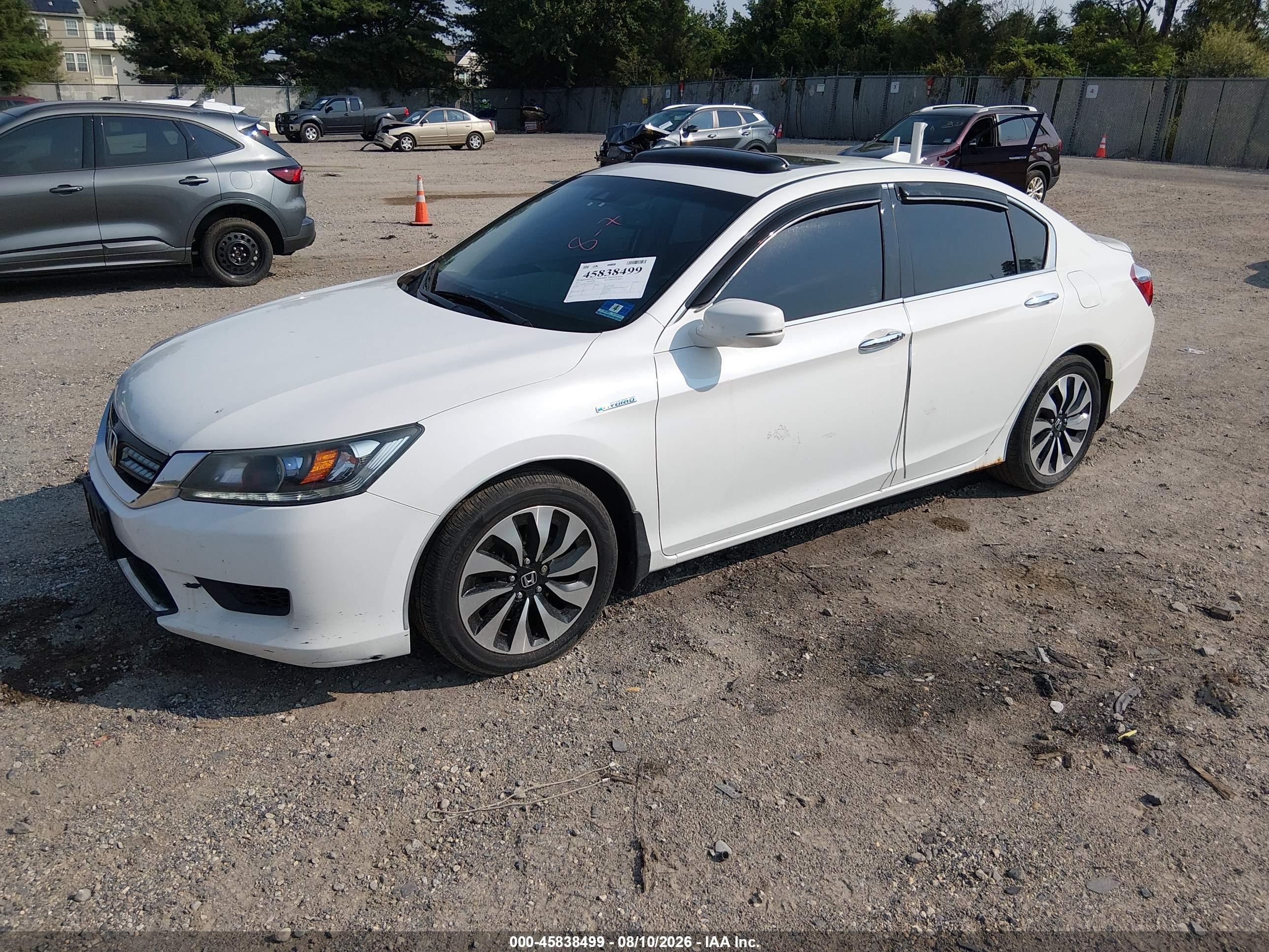 2014 Honda Accord Hybrid Ex-l White vin: 1HGCR6F55EA004539